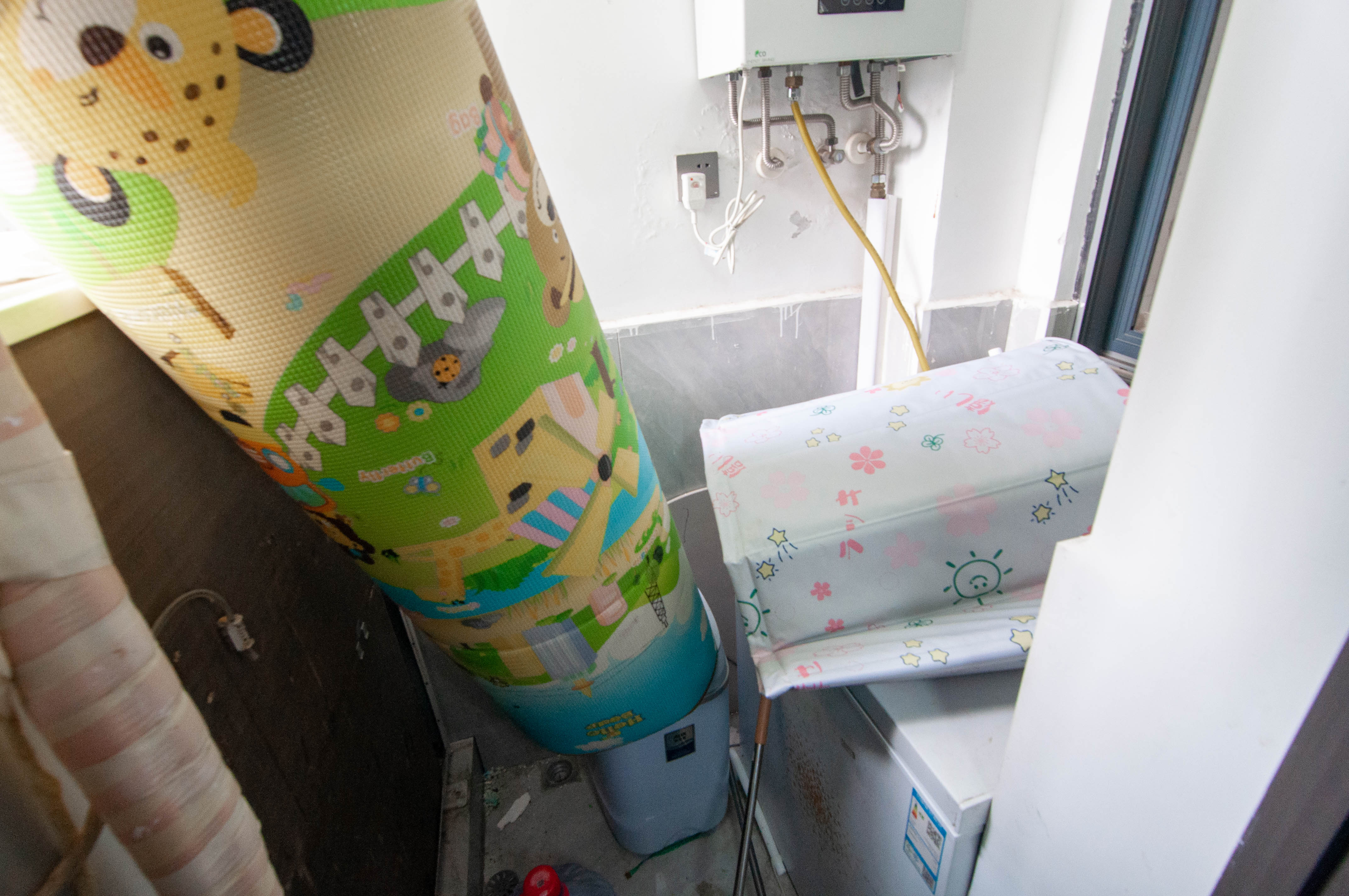 恩瑞御西湖  4室2厅2卫   240.00万其他