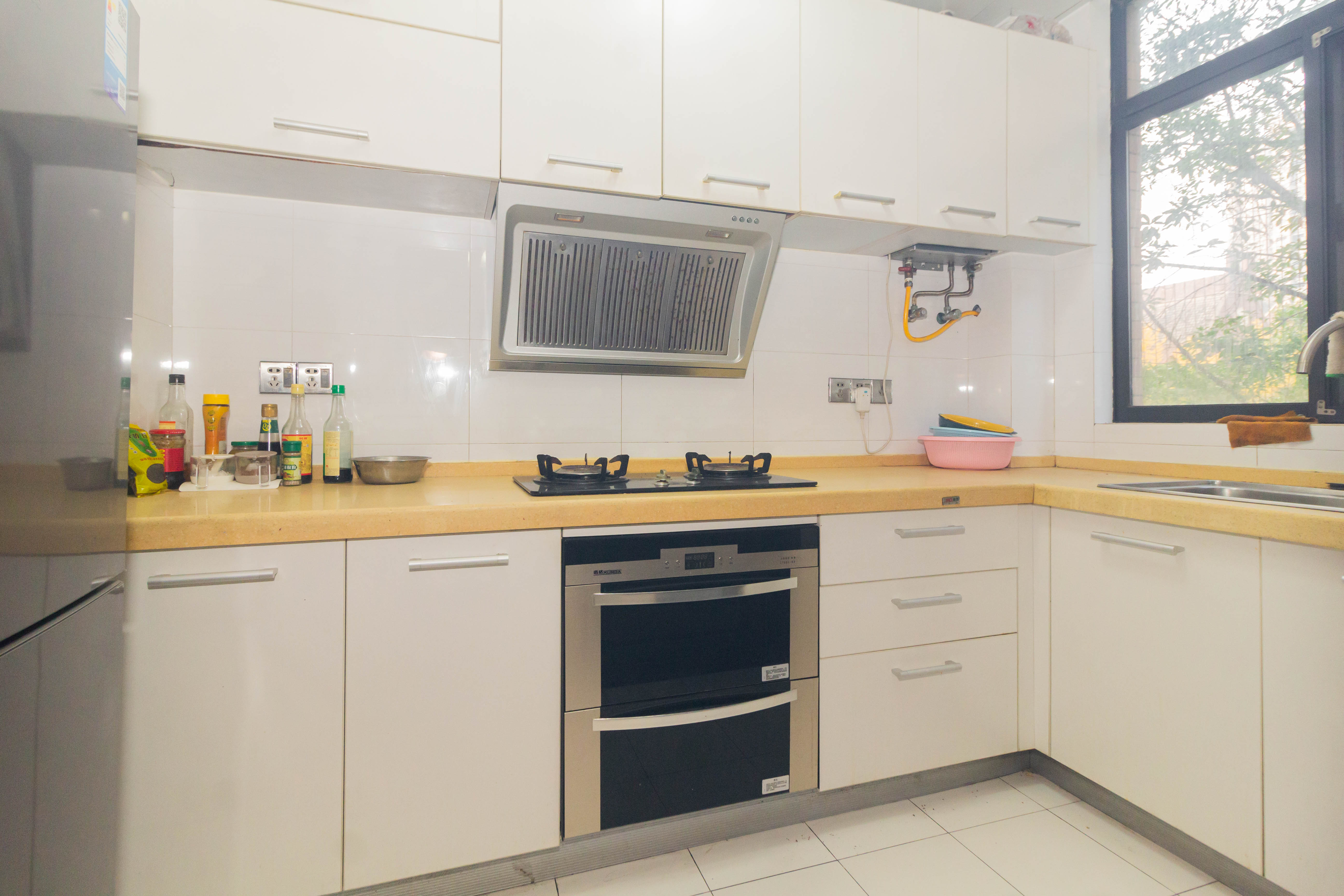 康桥长郡 4室2厅2卫 85.8万 康桥长郡 4室2厅2卫 85.8万厨房