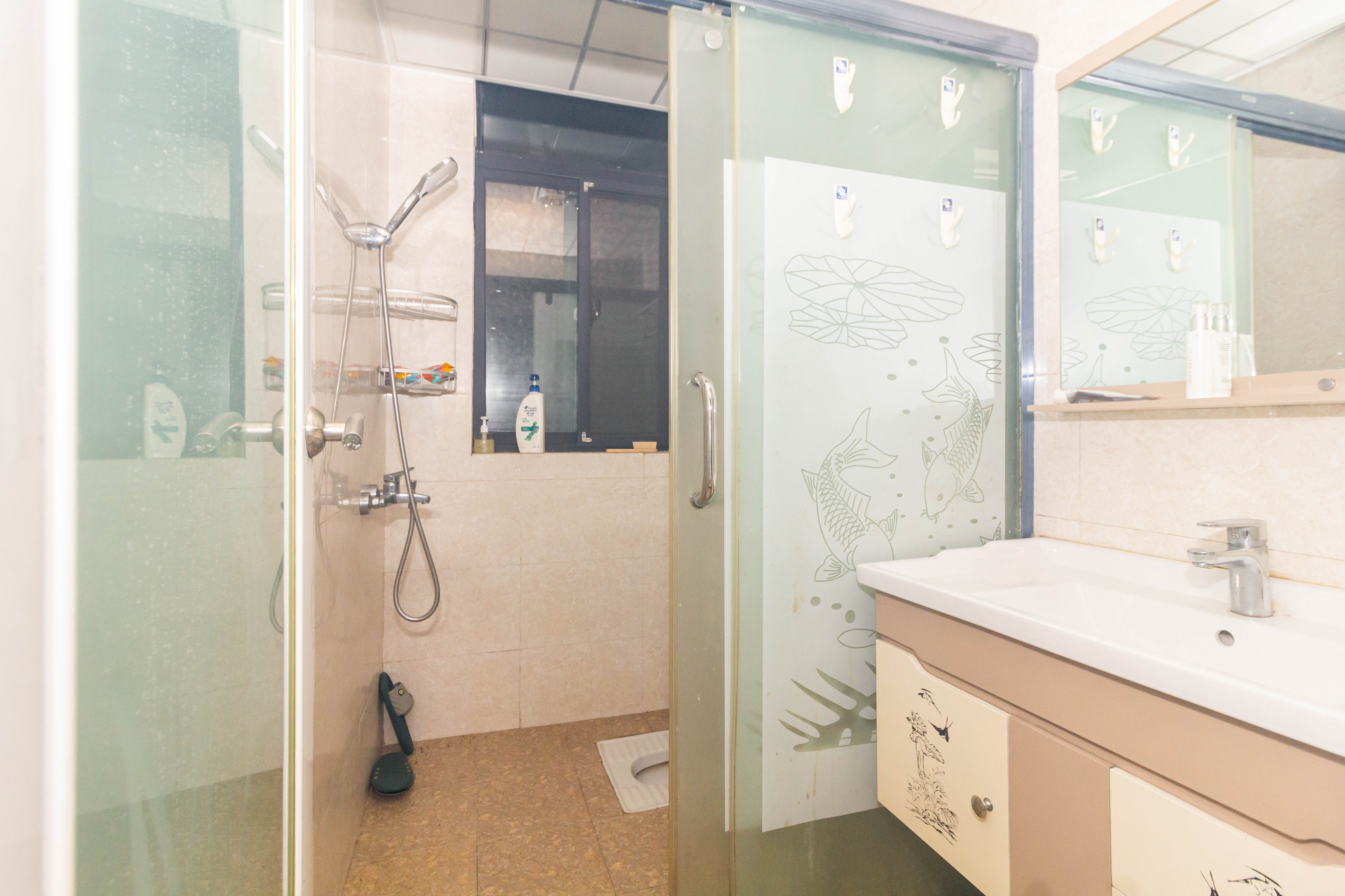 康桥长郡 4室2厅2卫 85.8万 康桥长郡 4室2厅2卫 85.8万卫生间