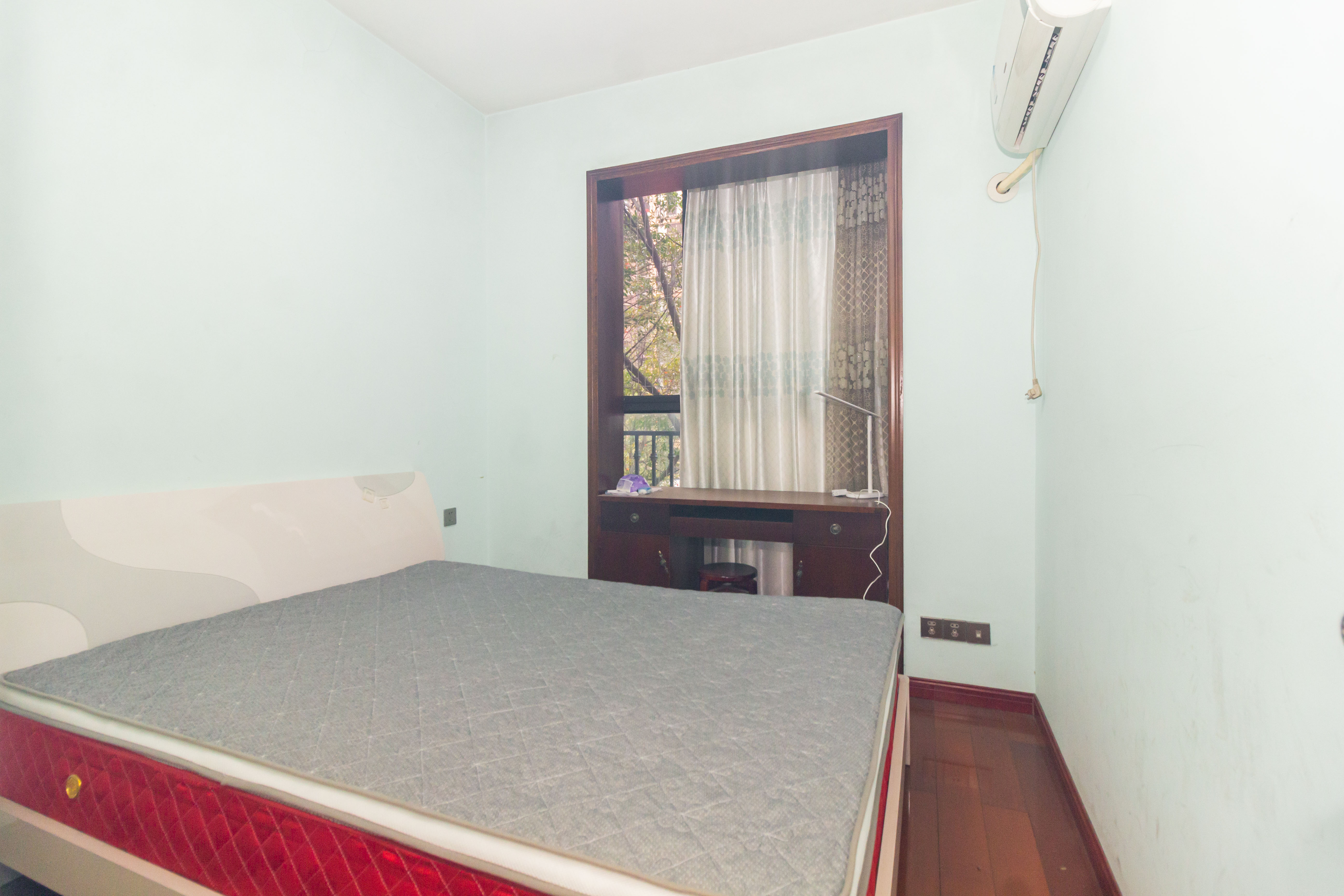 康桥长郡 4室2厅2卫 85.8万 康桥长郡 4室2厅2卫 85.8万卧室