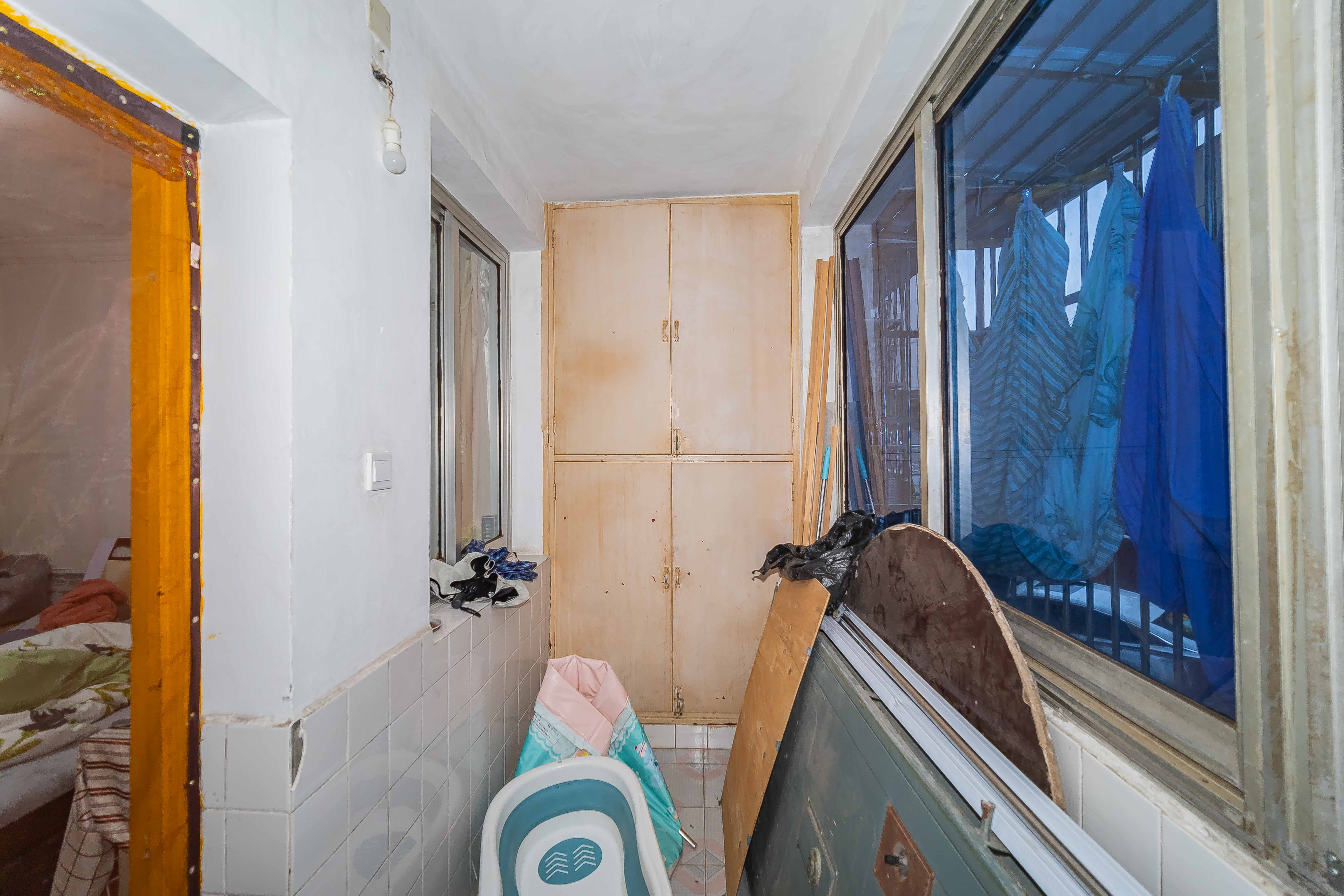 天心区政府机关宿舍(燕子岭正街17栋)  2室2厅1卫    50.0万 天心区政府机关宿舍(燕子岭正街17栋)  2室2厅1卫    50.0万阳台