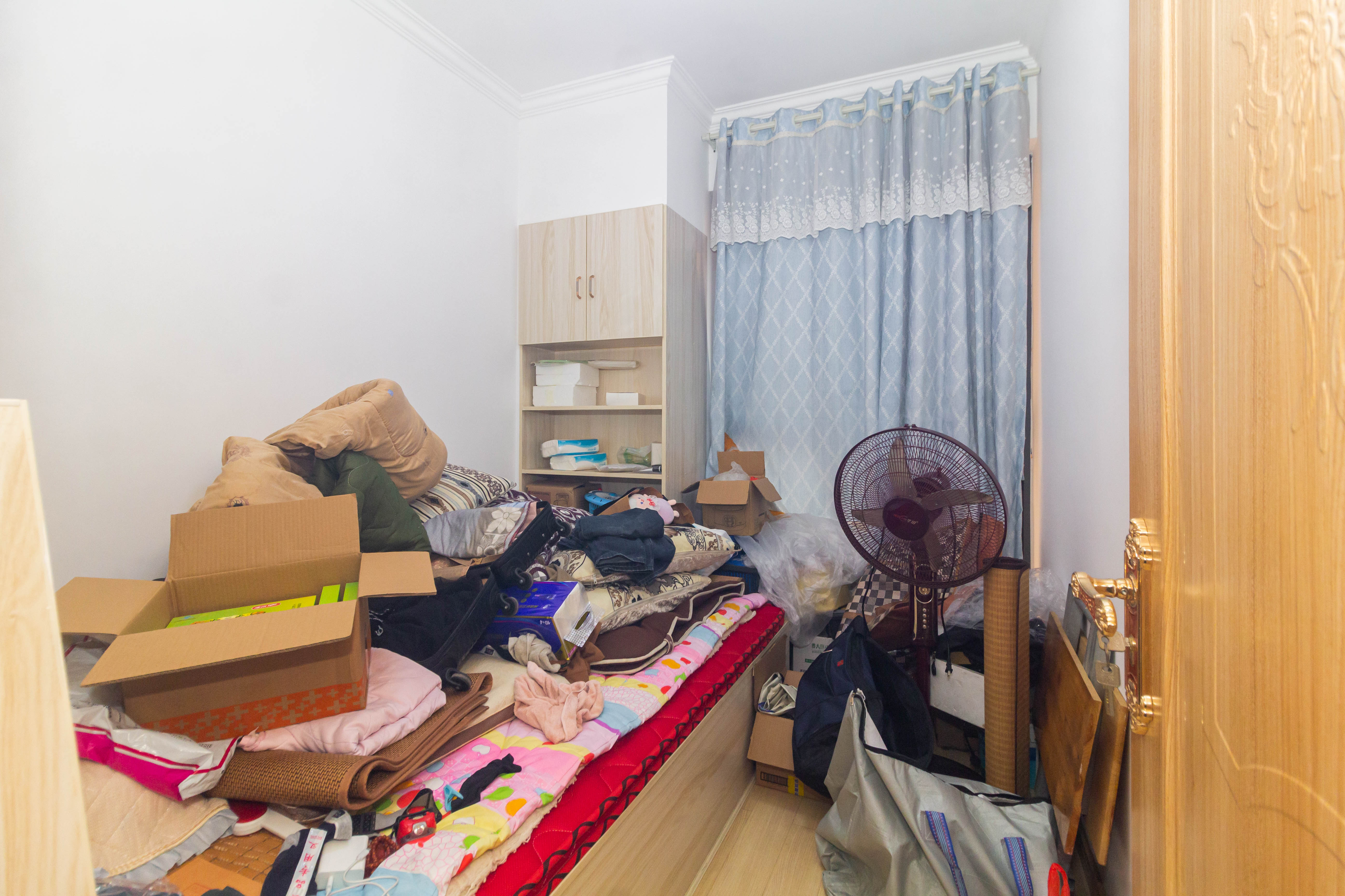 紫华郡  3室2厅1卫    59.8万 紫华郡  3室2厅1卫    59.8万卧室