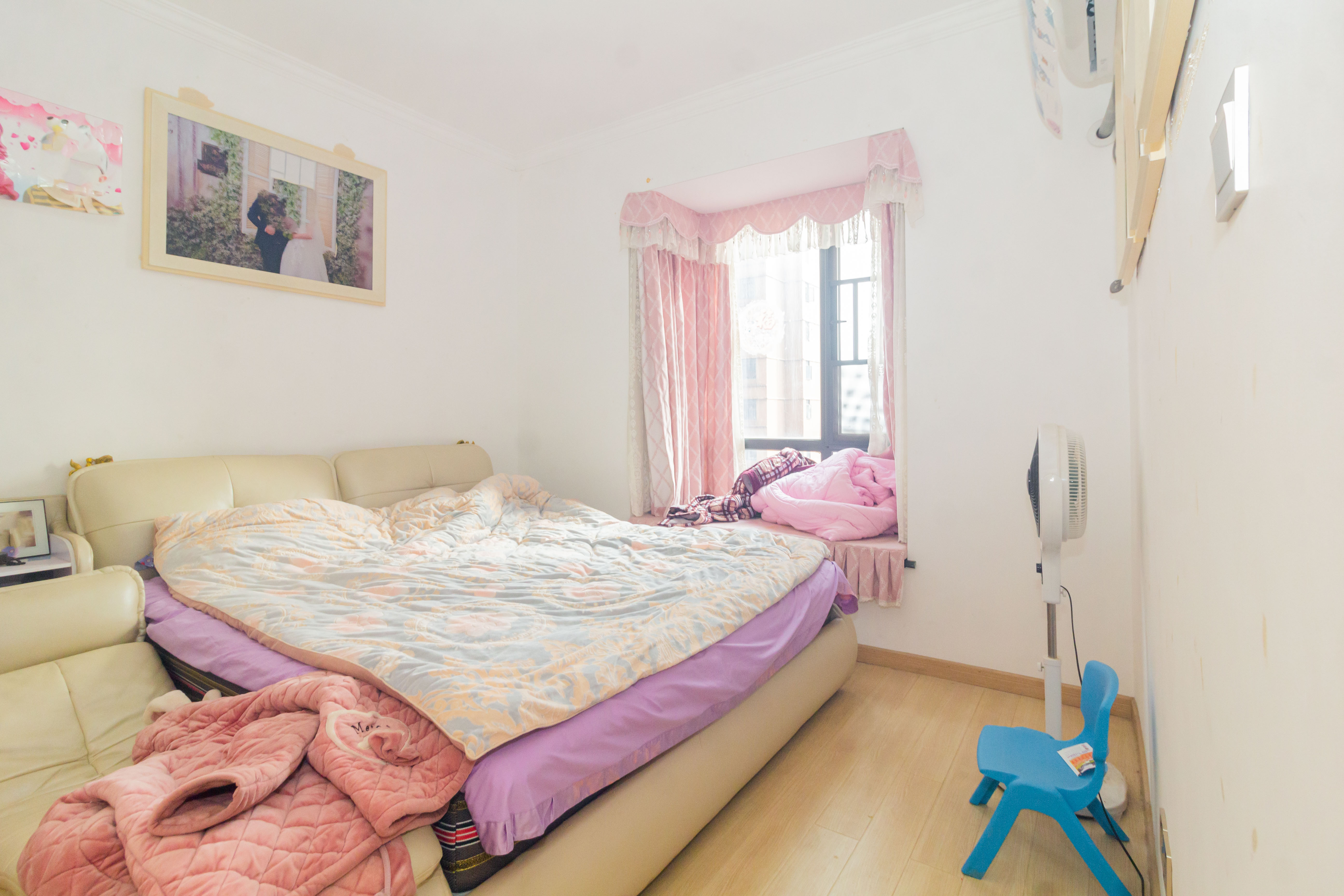 紫华郡  3室2厅1卫    59.8万 紫华郡  3室2厅1卫    59.8万卧室