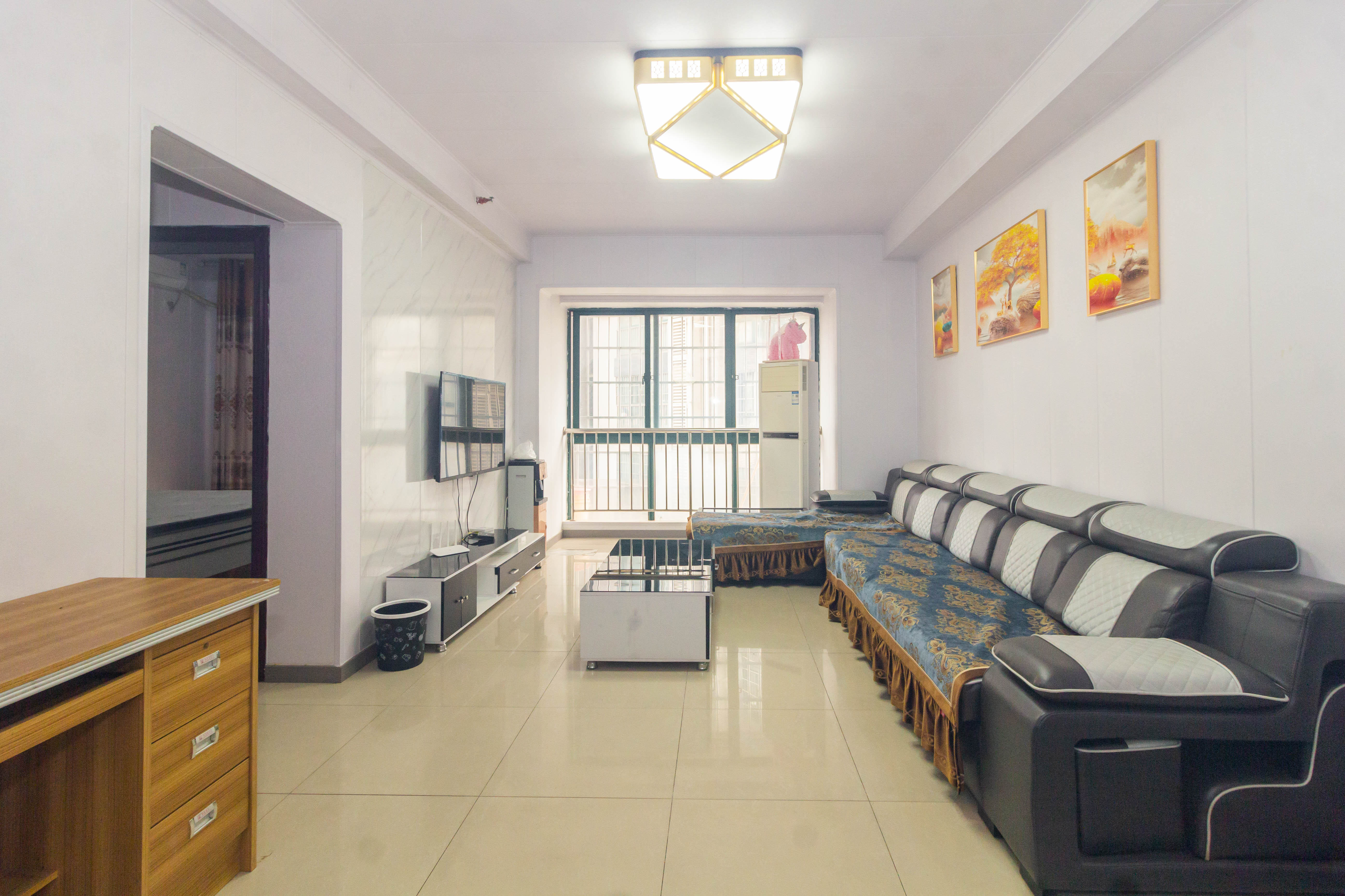 华天LOHO小镇  2室2厅1卫    28.0万 华天LOHO小镇  2室2厅1卫    28.0万客厅