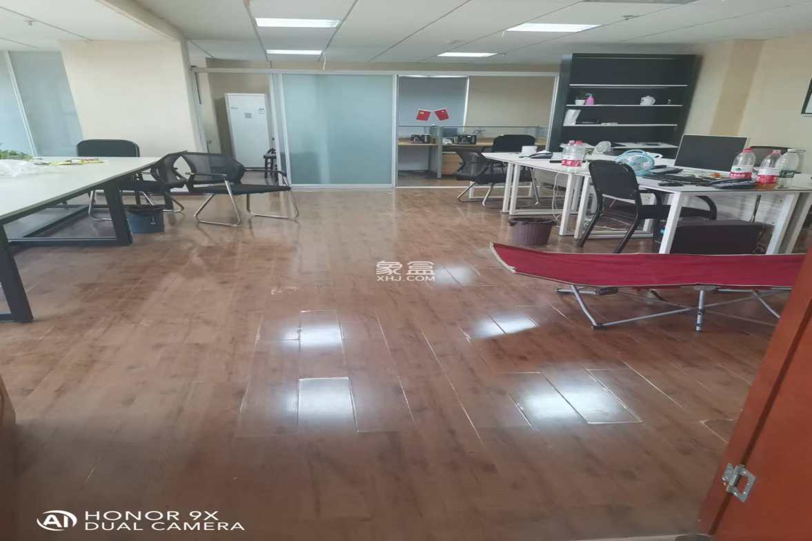 鼎丰国际 1室1厅0卫 2500.0元/月 鼎丰国际 1室1厅0卫 2500.0元/月室内图