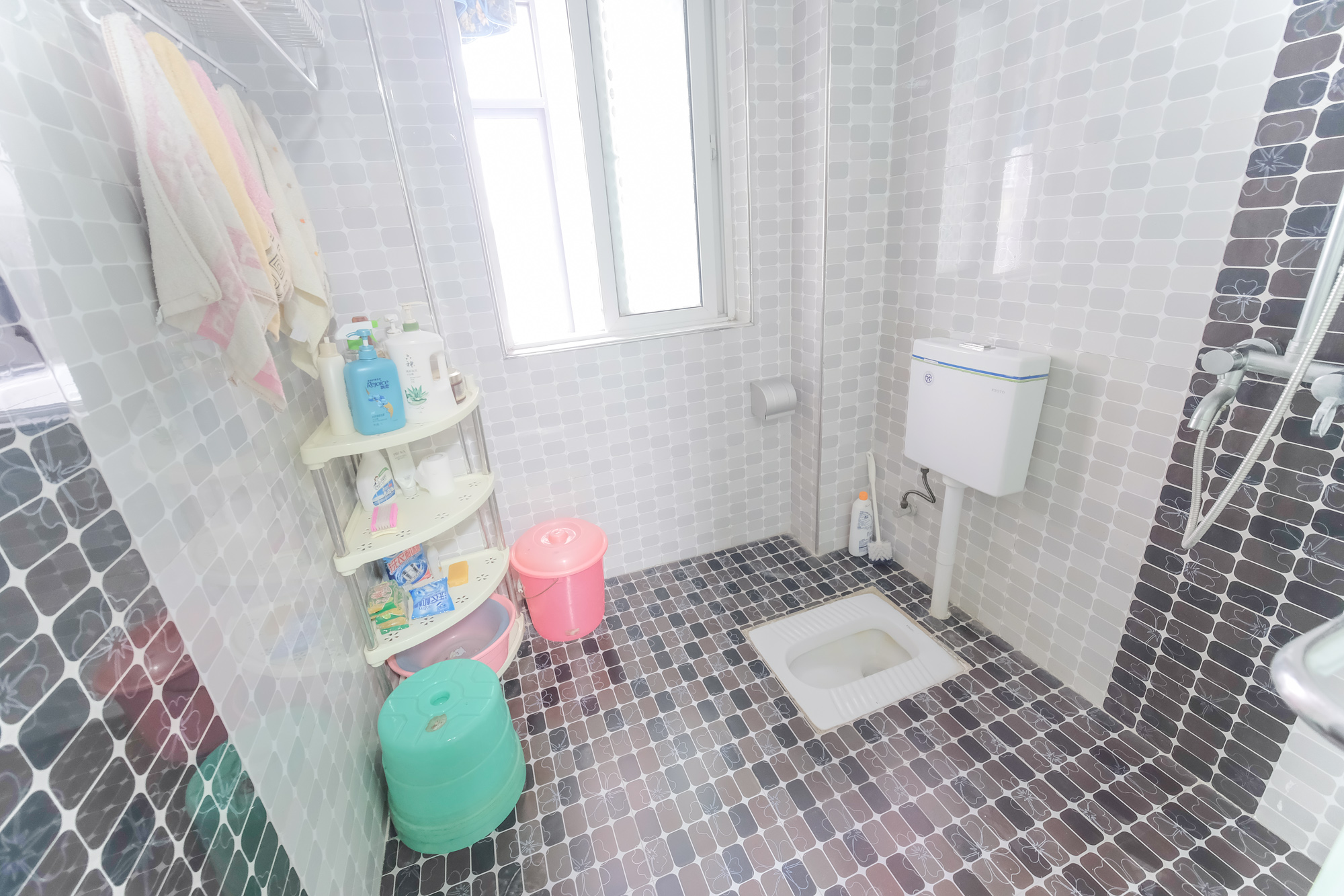 山水湾  3室2厅1卫    78.0万 山水湾  3室2厅1卫    78.0万卫生间