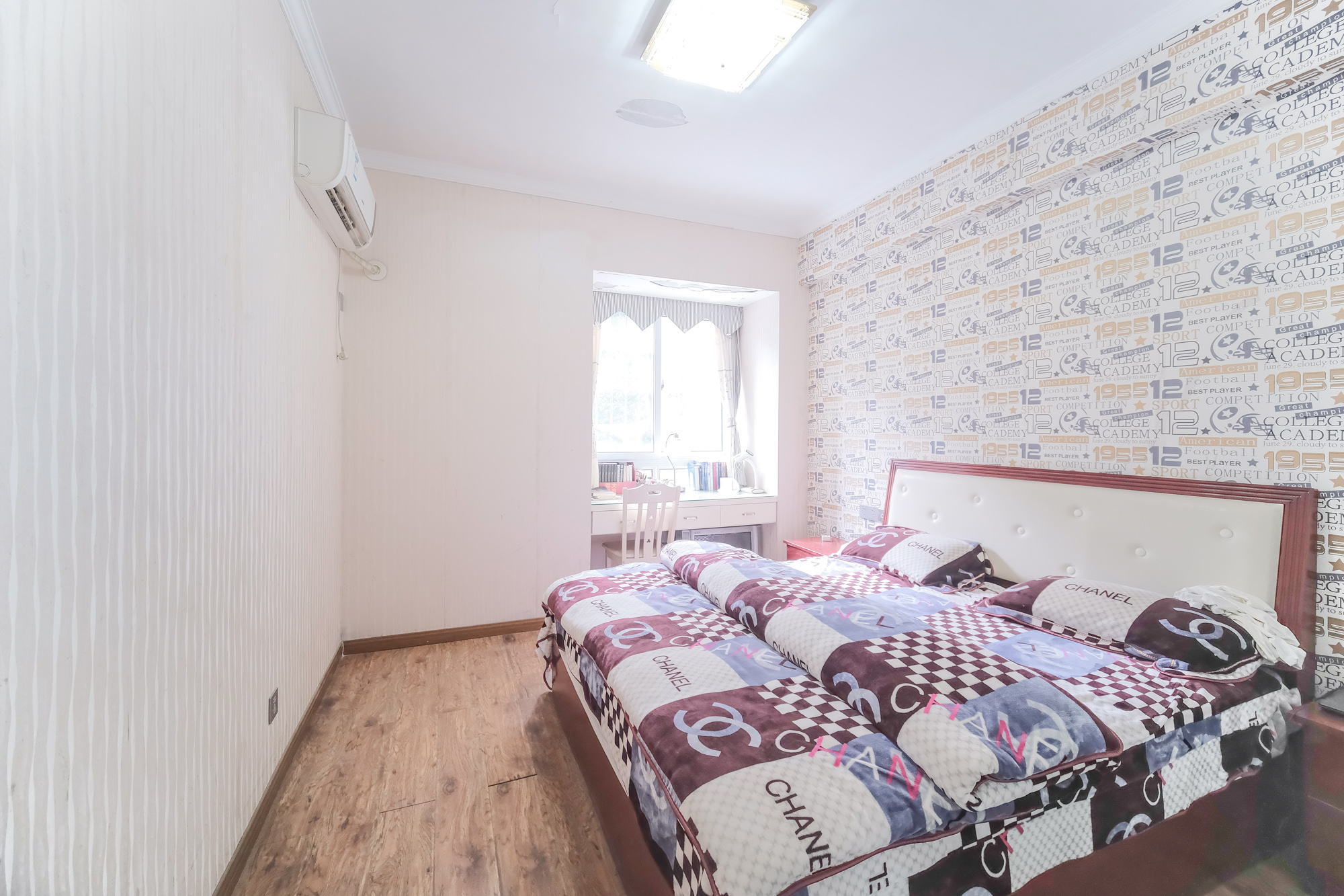 山水湾  3室2厅1卫    78.0万 山水湾  3室2厅1卫    78.0万卧室