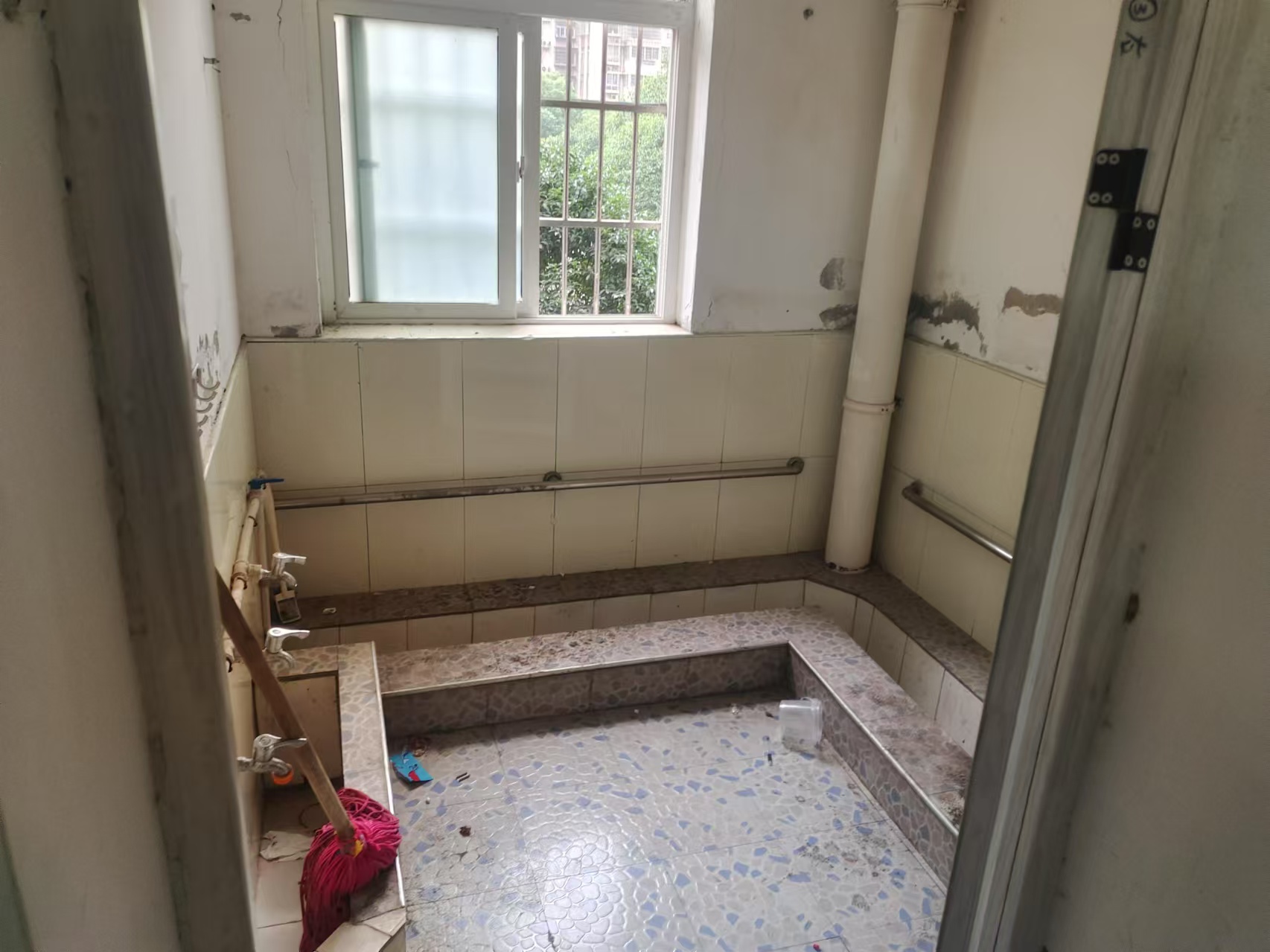 黎郡新宇熙春园 4室2厅2卫 3400.0元/月 黎郡新宇熙春园 4室2厅2卫 3400.0元/月室内图