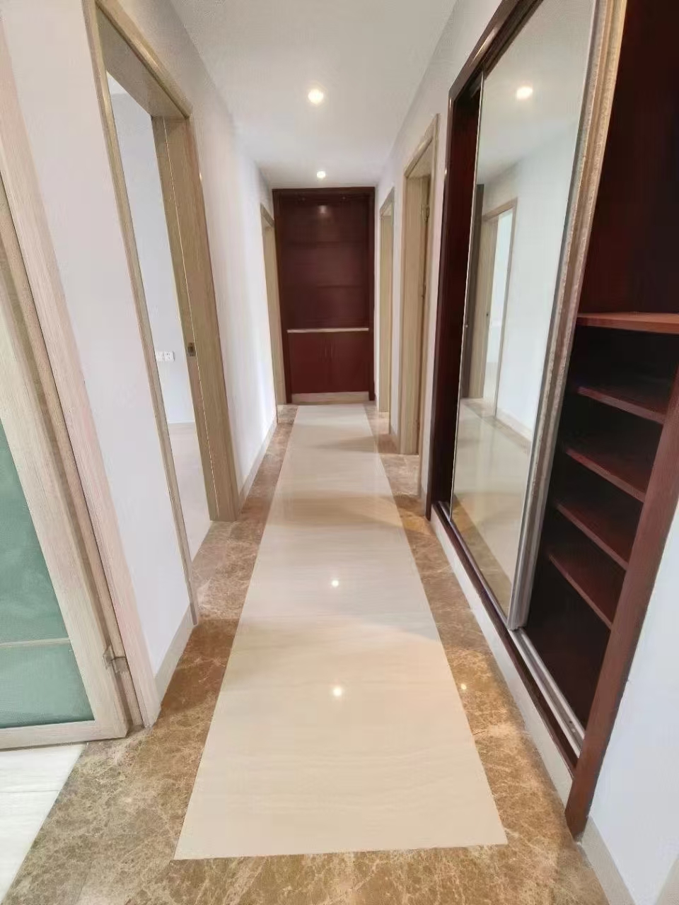 学苑公馆 3室2厅2卫 238.0万 学苑公馆 3室2厅2卫 238.0万室内图