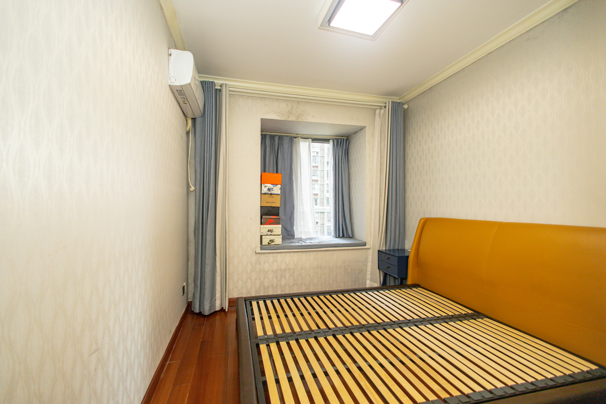 水岸世景  3室2厅2卫    102.0万 水岸世景  3室2厅2卫    102.0万卧室