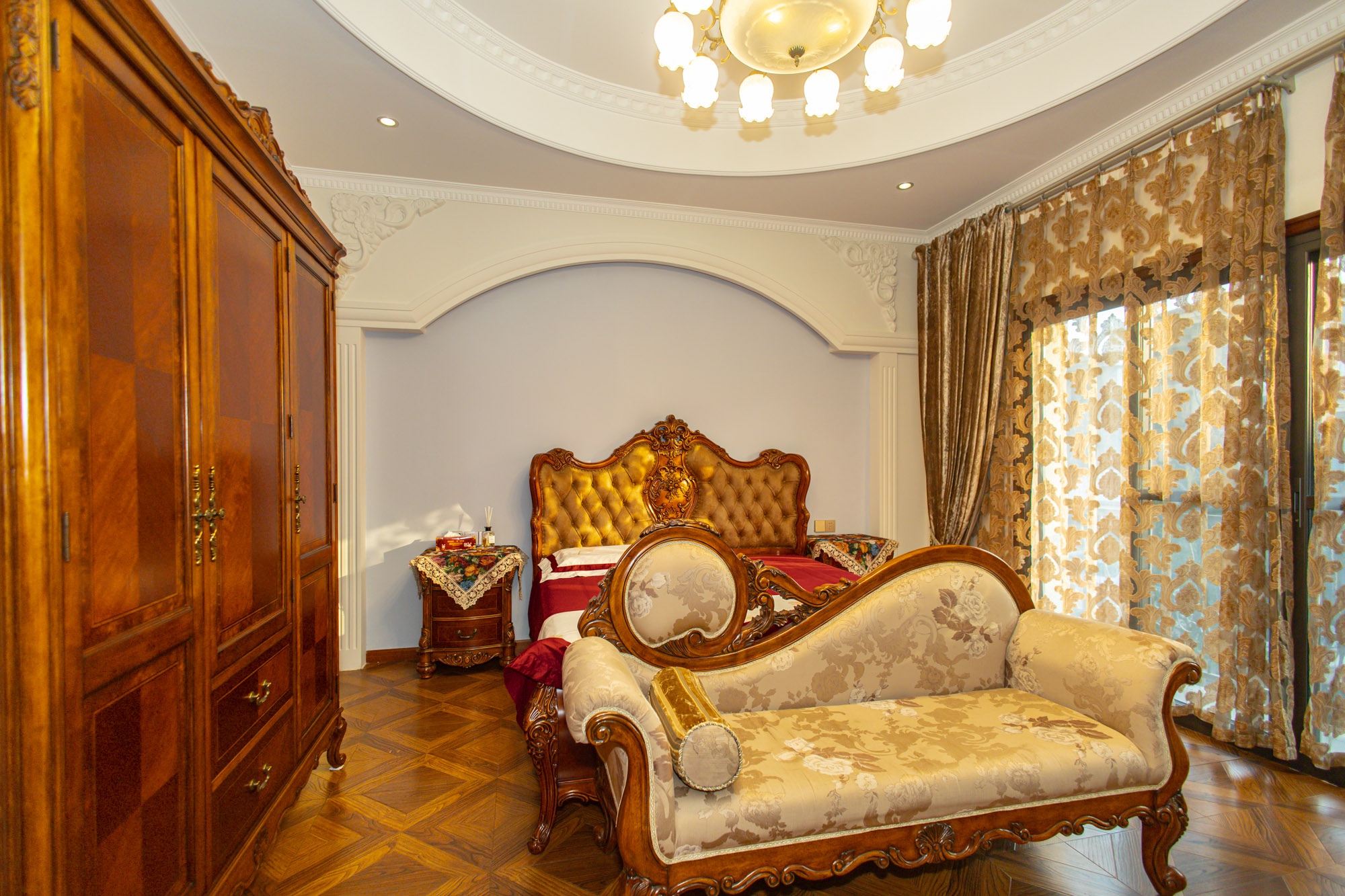 碧桂园威尼斯城 6室2厅3卫 506.0万 碧桂园威尼斯城 6室2厅3卫 506.0万卧室