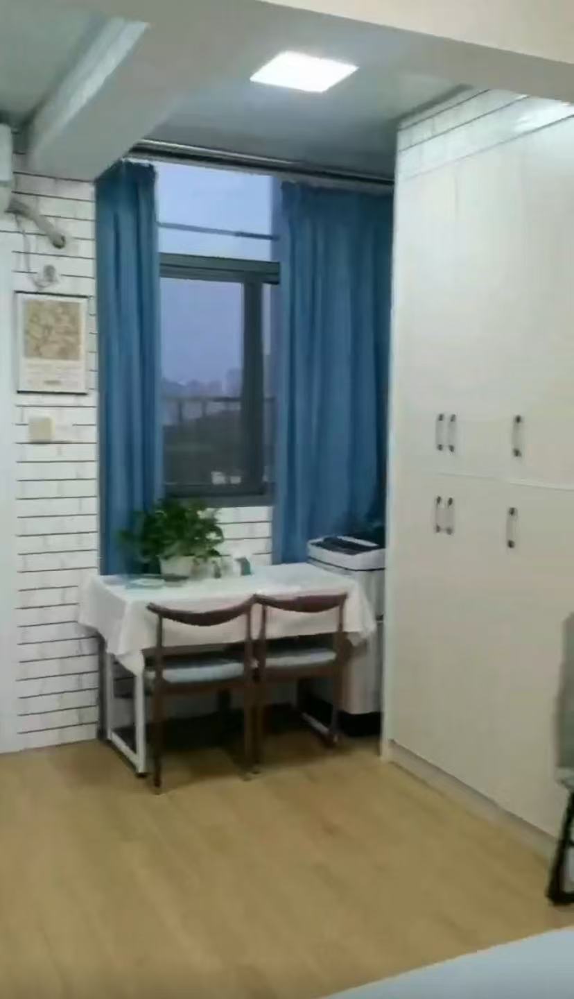 文艺复兴(未来城) 1室0厅0卫 950.0元/月 文艺复兴(未来城) 1室0厅0卫 950.0元/月室内图