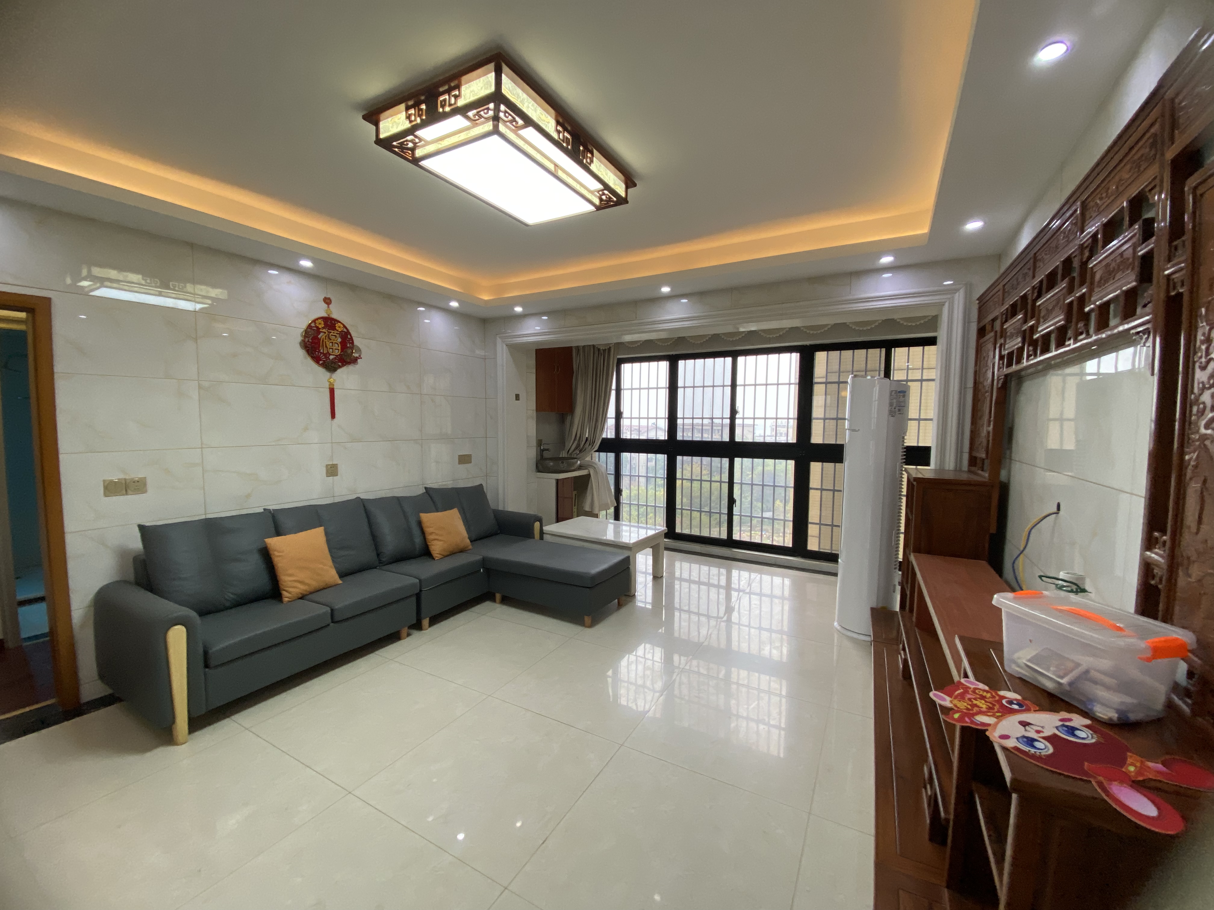 德惠雅苑(众星湘港公馆) 3室1厅1卫 2200.0元/月 德惠雅苑(众星湘港公馆) 3室1厅1卫 2200.0元/月室内图