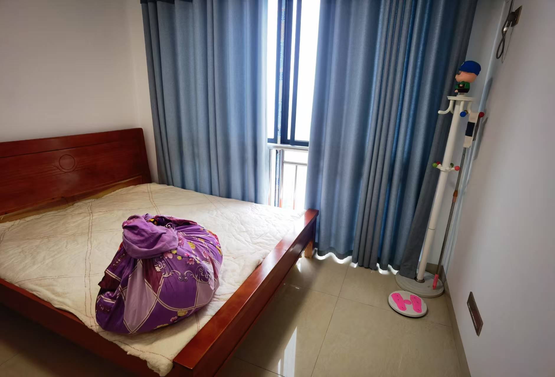 新都汇 1室1厅1卫 1300.0元/月 新都汇 1室1厅1卫 1300.0元/月室内图