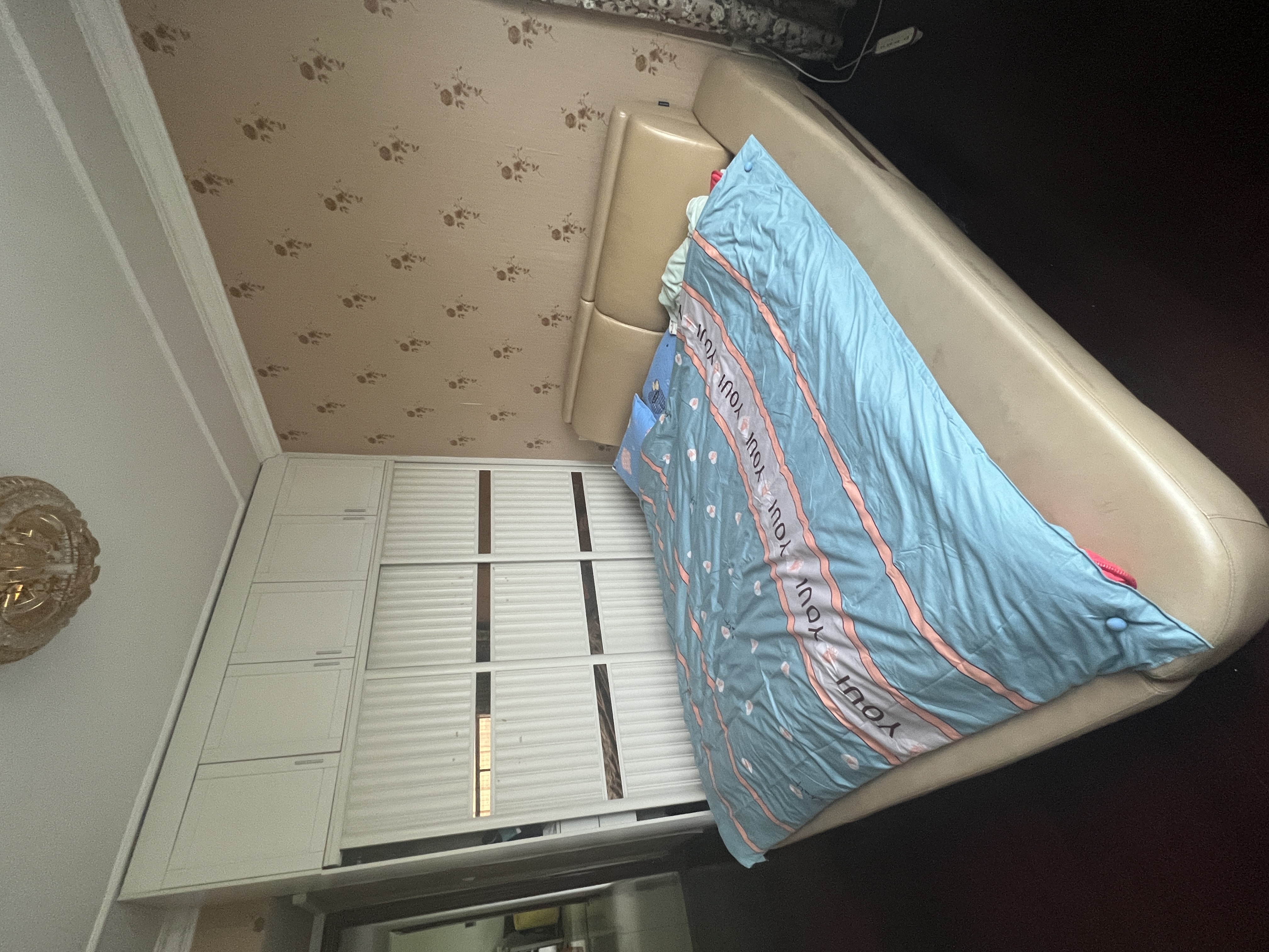 恒大城 3室2厅2卫 2100.0元/月 恒大城 3室2厅2卫 2100.0元/月室内图