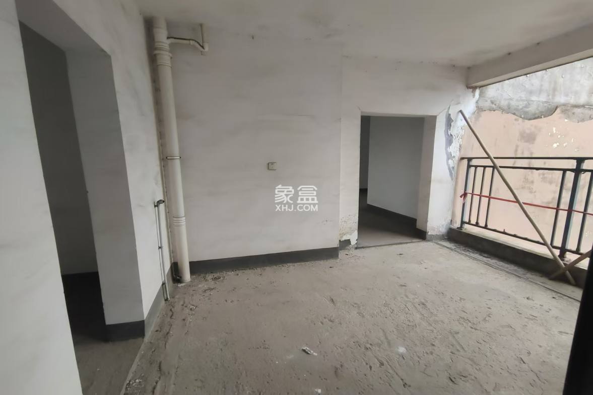 流金岁月-华晨国际 5室2厅3卫 108.0万 流金岁月-华晨国际 5室2厅3卫 108.0万室内图