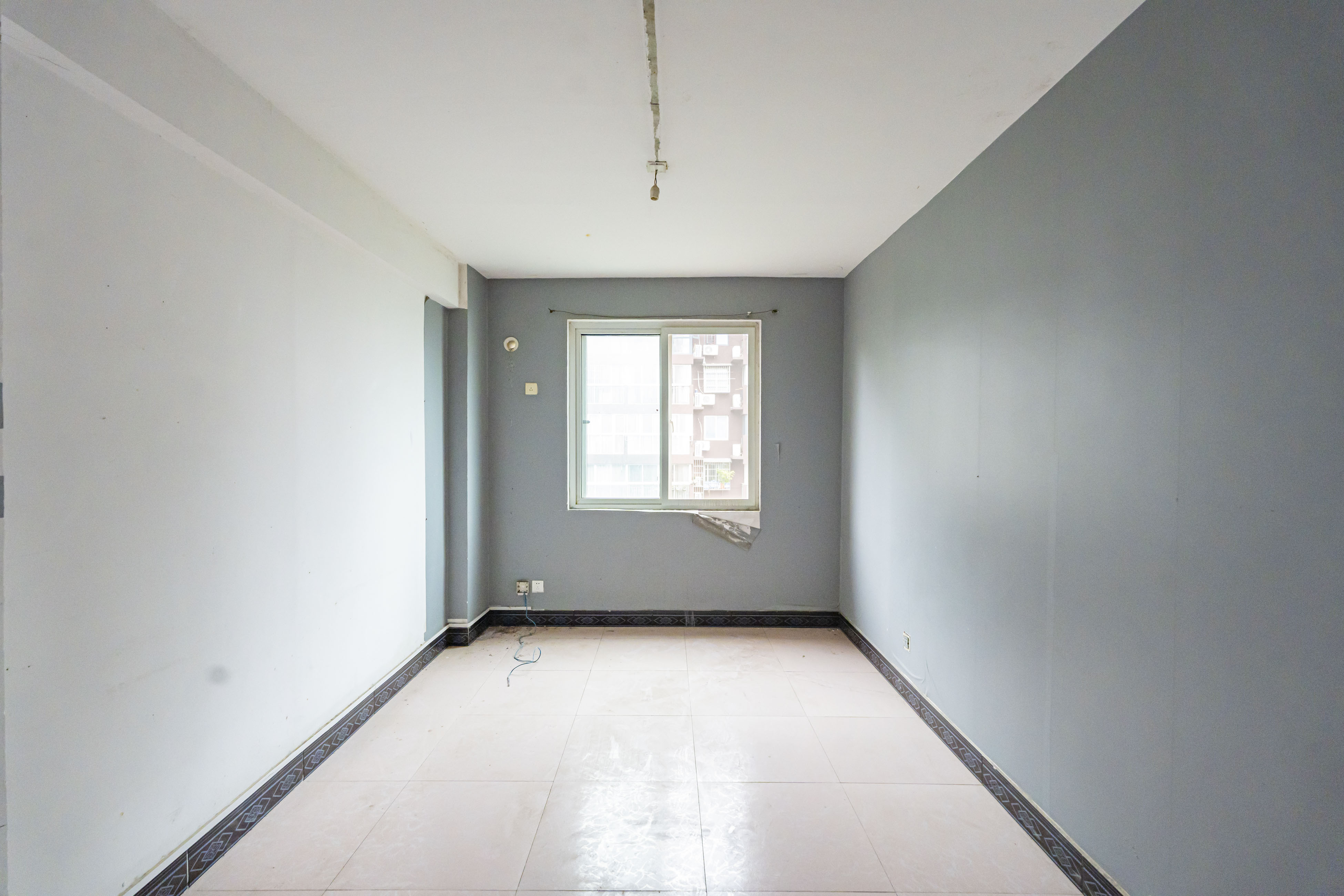 学府华庭  5室2厅1卫    128.0万 学府华庭  5室2厅1卫    128.0万卧室