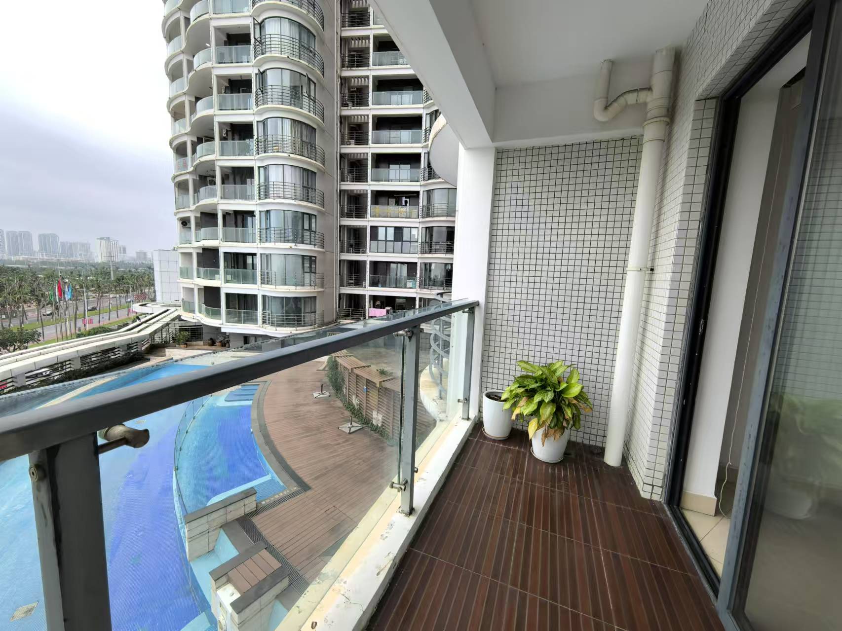 宝华海景 7室2厅2卫 9000.0元/月 宝华海景 7室2厅2卫 9000.0元/月室内图