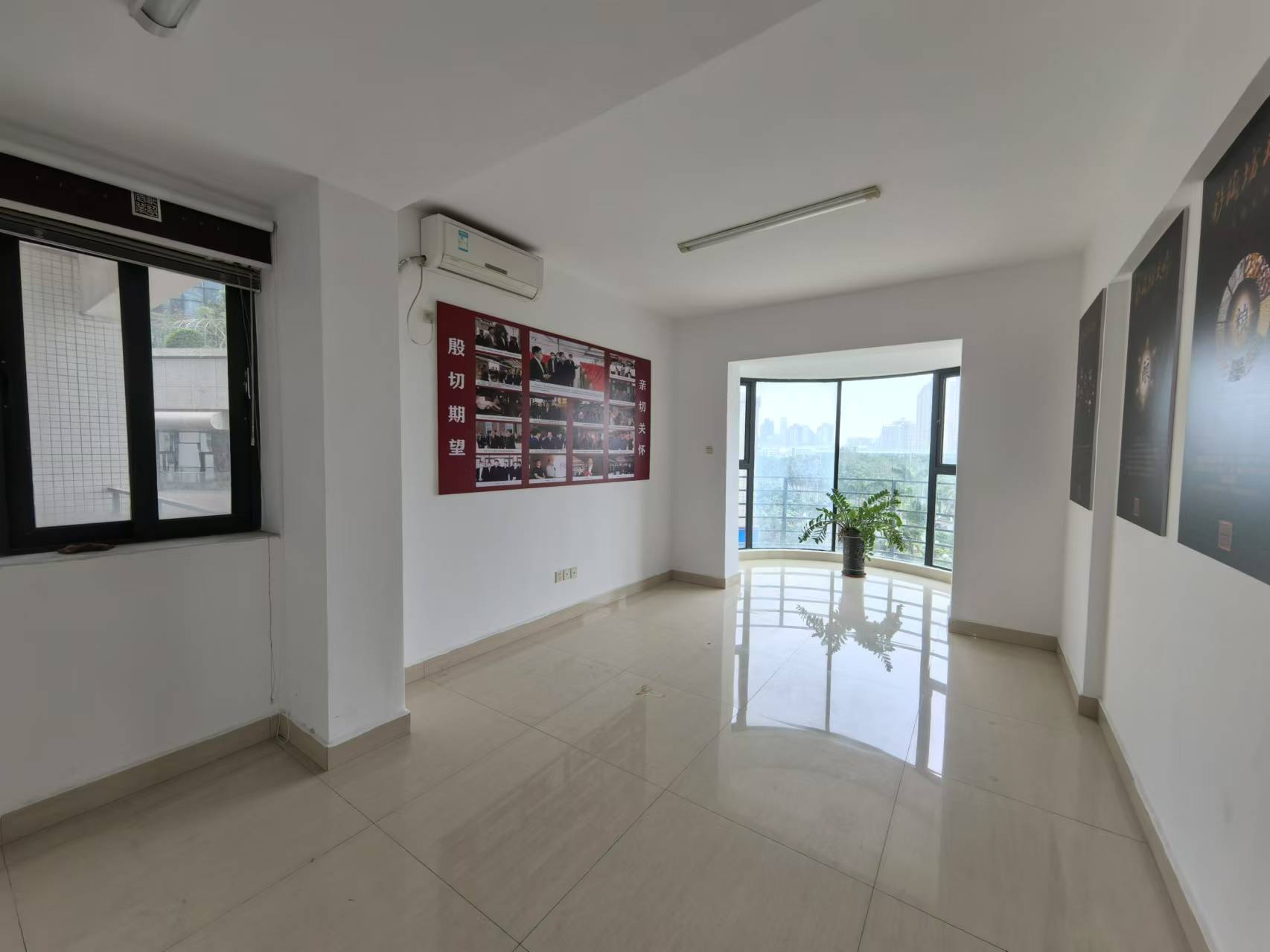 宝华海景 7室2厅2卫 9000.0元/月 宝华海景 7室2厅2卫 9000.0元/月室内图