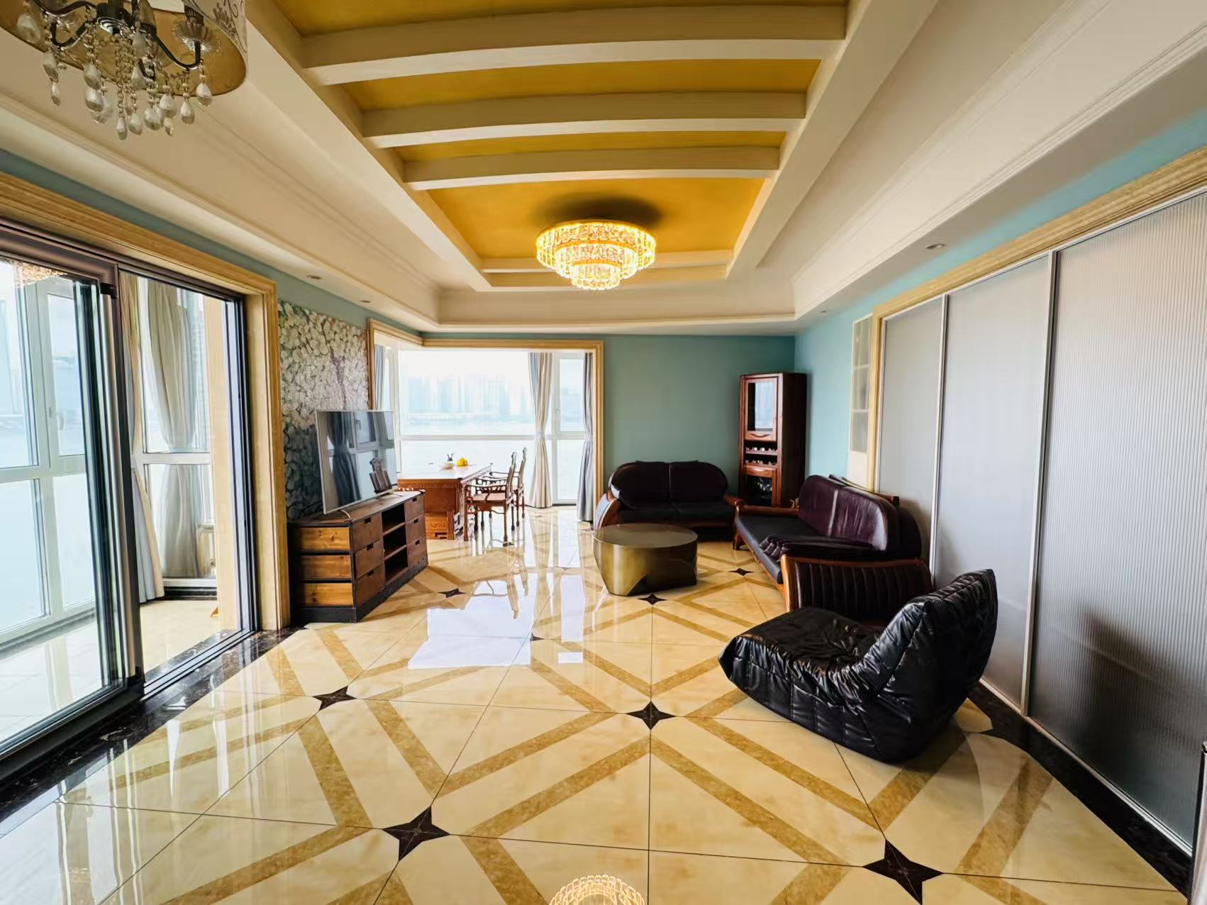 北辰定江洋 5室2厅2卫 13800.0元/月 北辰定江洋 5室2厅2卫 13800.0元/月室内图