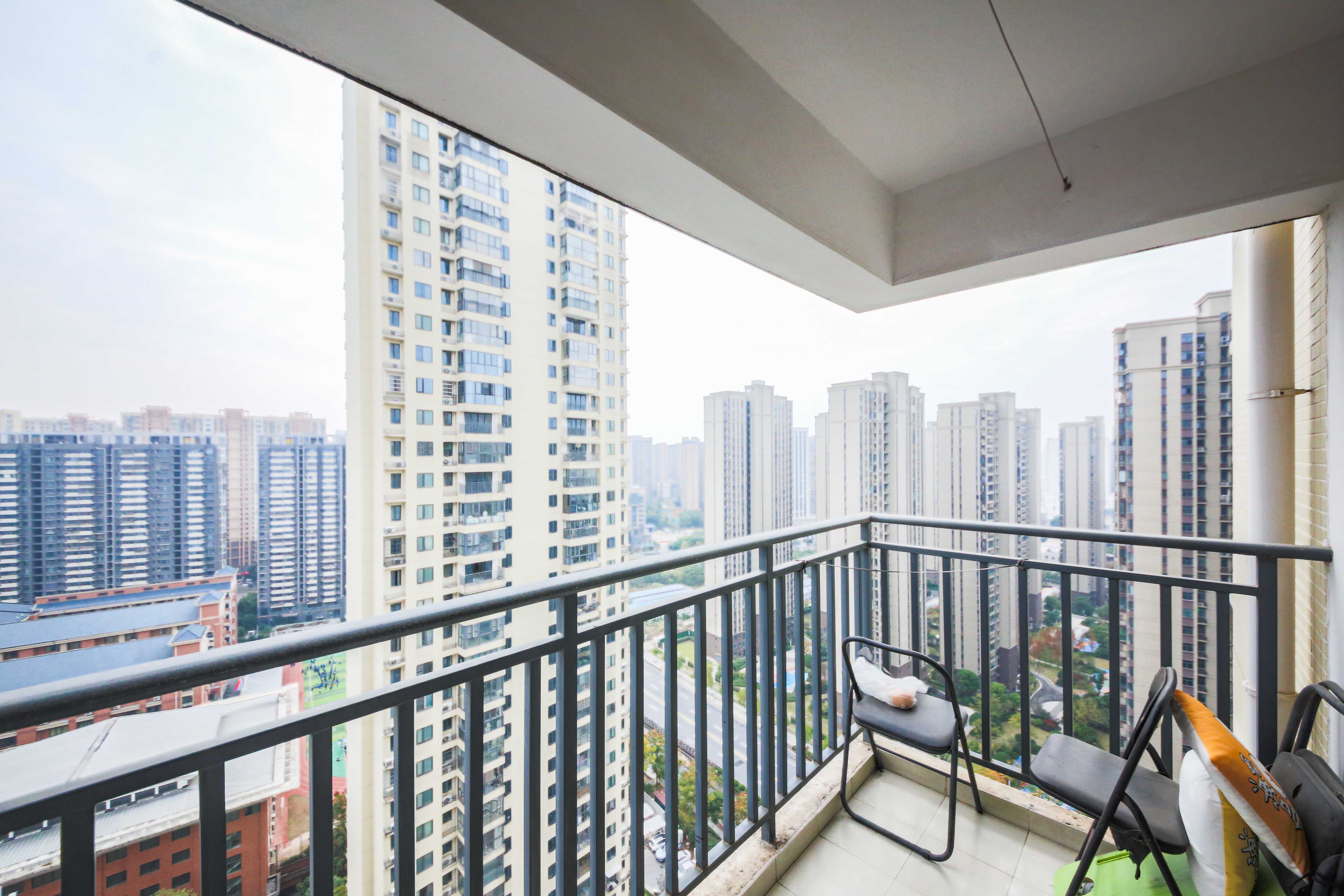 丽水熙园  3室2厅1卫    90.0万 丽水熙园  3室2厅1卫    90.0万阳台