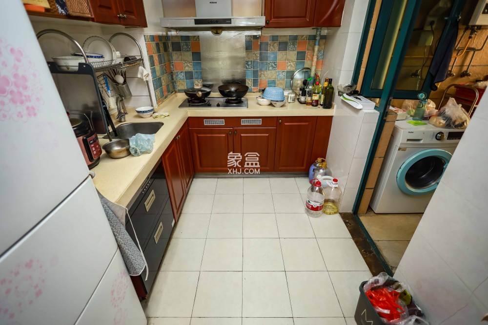 恒大华府  2室2厅1卫    2500.0元/月室内图