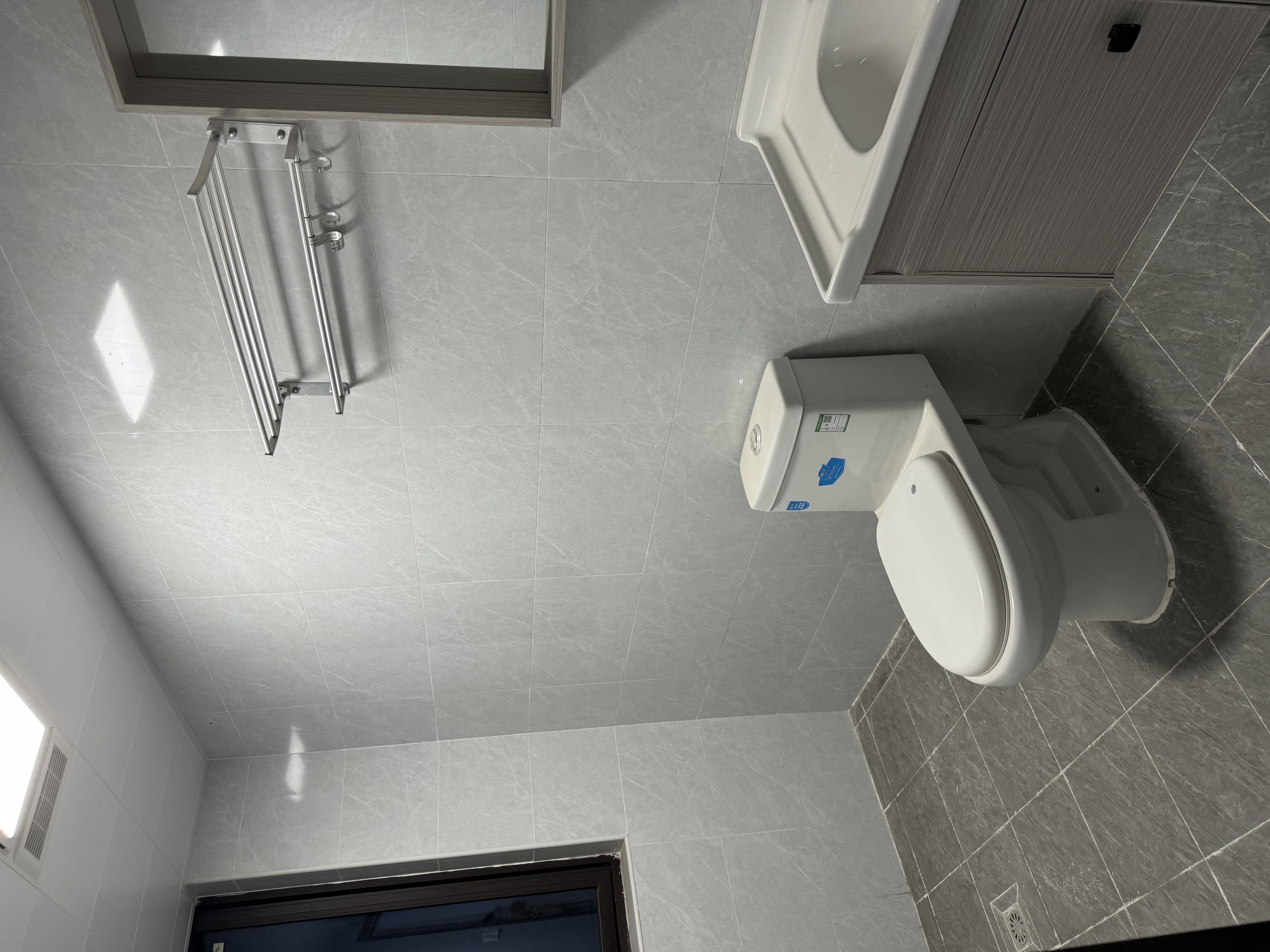 中铁西江悦一期 3室2厅2卫 3000.0元/月 中铁西江悦一期 3室2厅2卫 3000.0元/月室内图