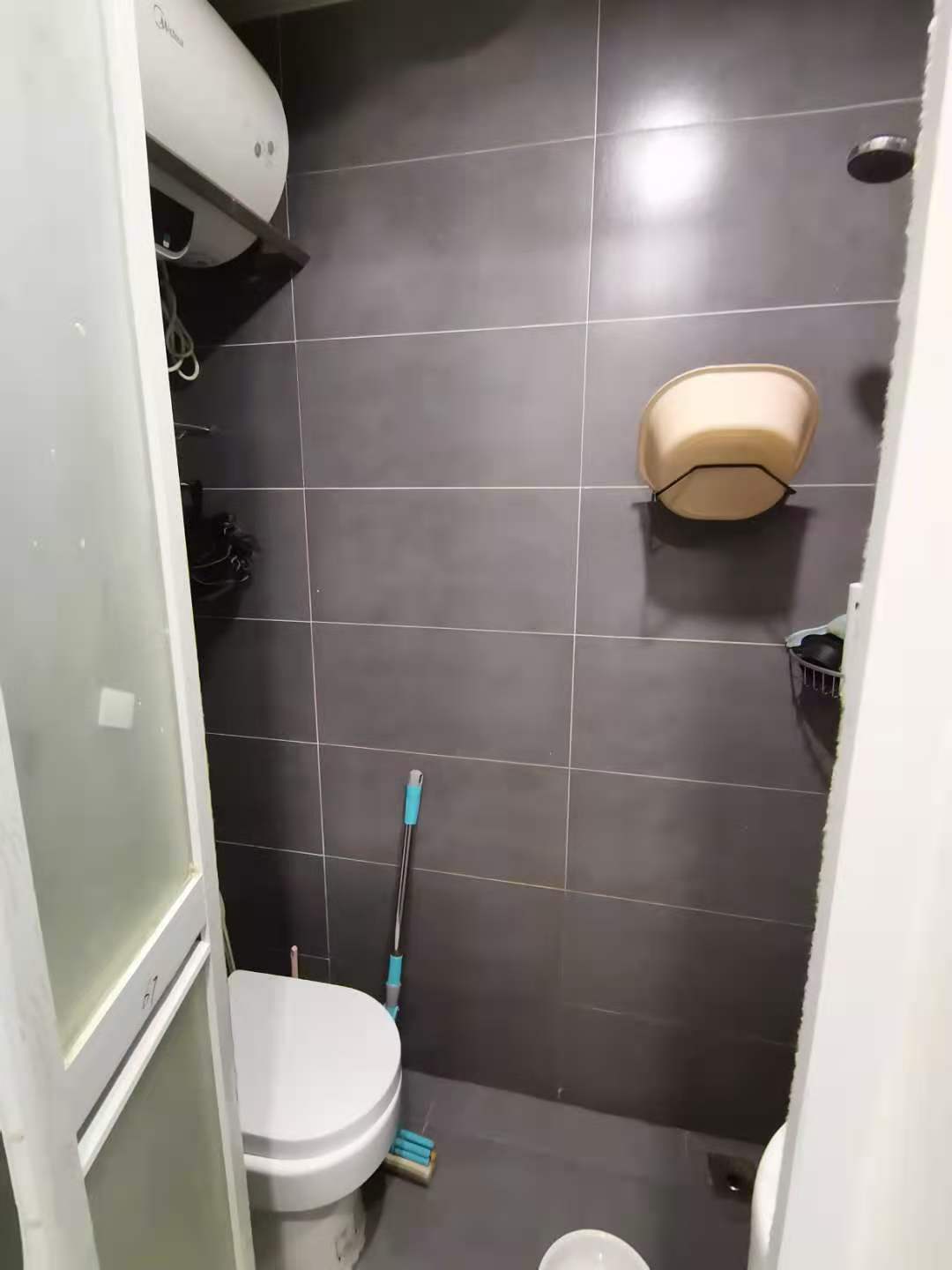 叠彩兰亭 1室0厅1卫 1000.0元/月 叠彩兰亭 1室0厅1卫 1000.0元/月室内图