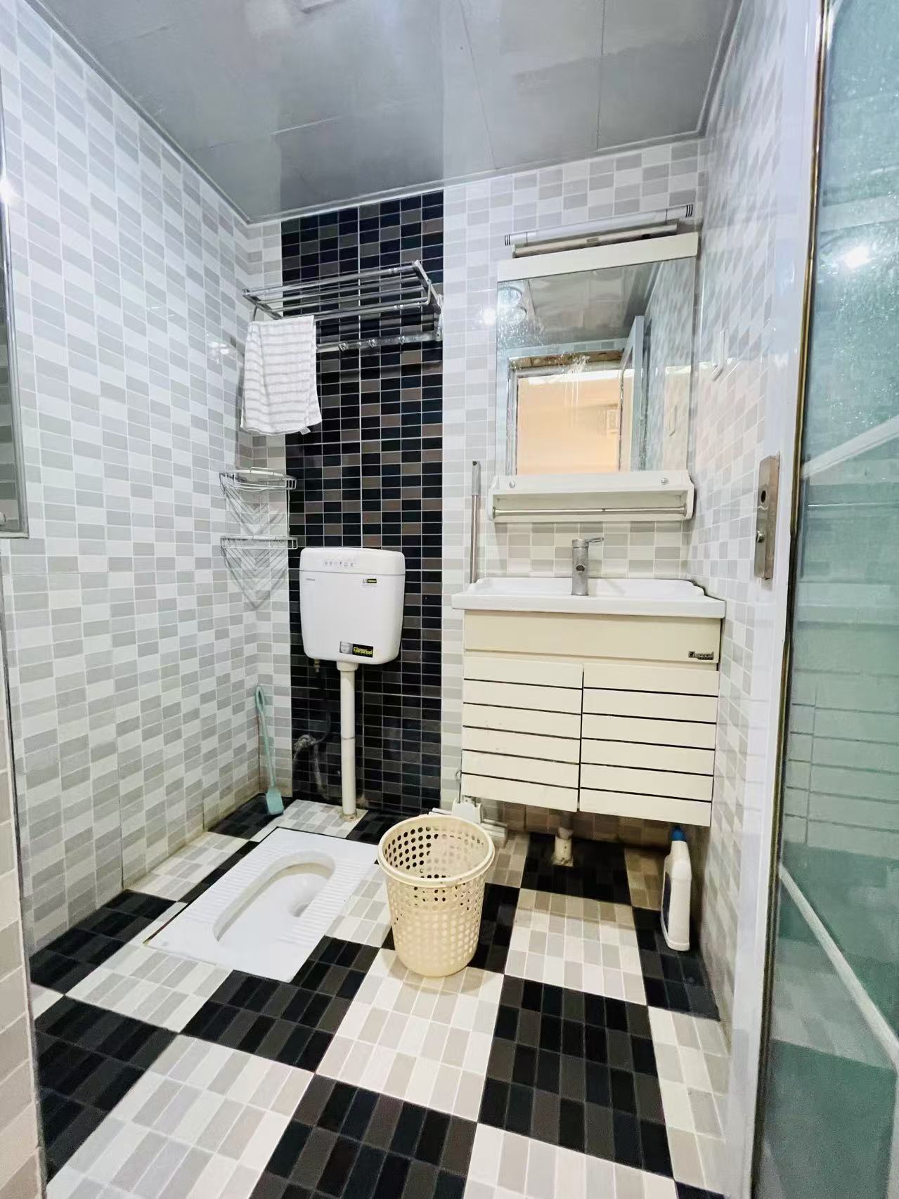 怡海星城 1室1厅1卫 1250.0元/月 怡海星城 1室1厅1卫 1250.0元/月室内图