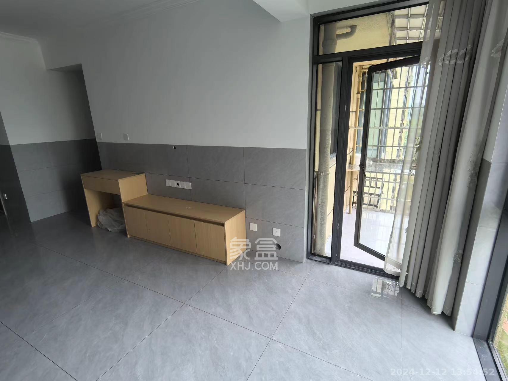 三益家园  3室2厅1卫    1800.0元/月室内图