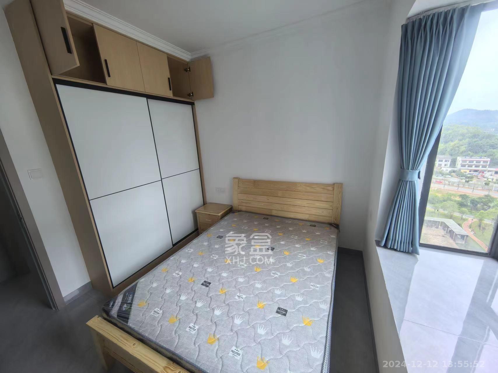 三益家园  3室2厅2卫    1800.0元/月室内图