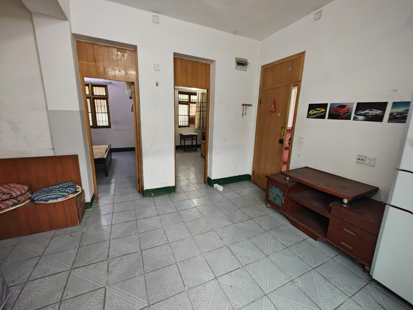 娄星区散盘 2室2厅1卫 24.8万 娄星区散盘 2室2厅1卫 24.8万客厅