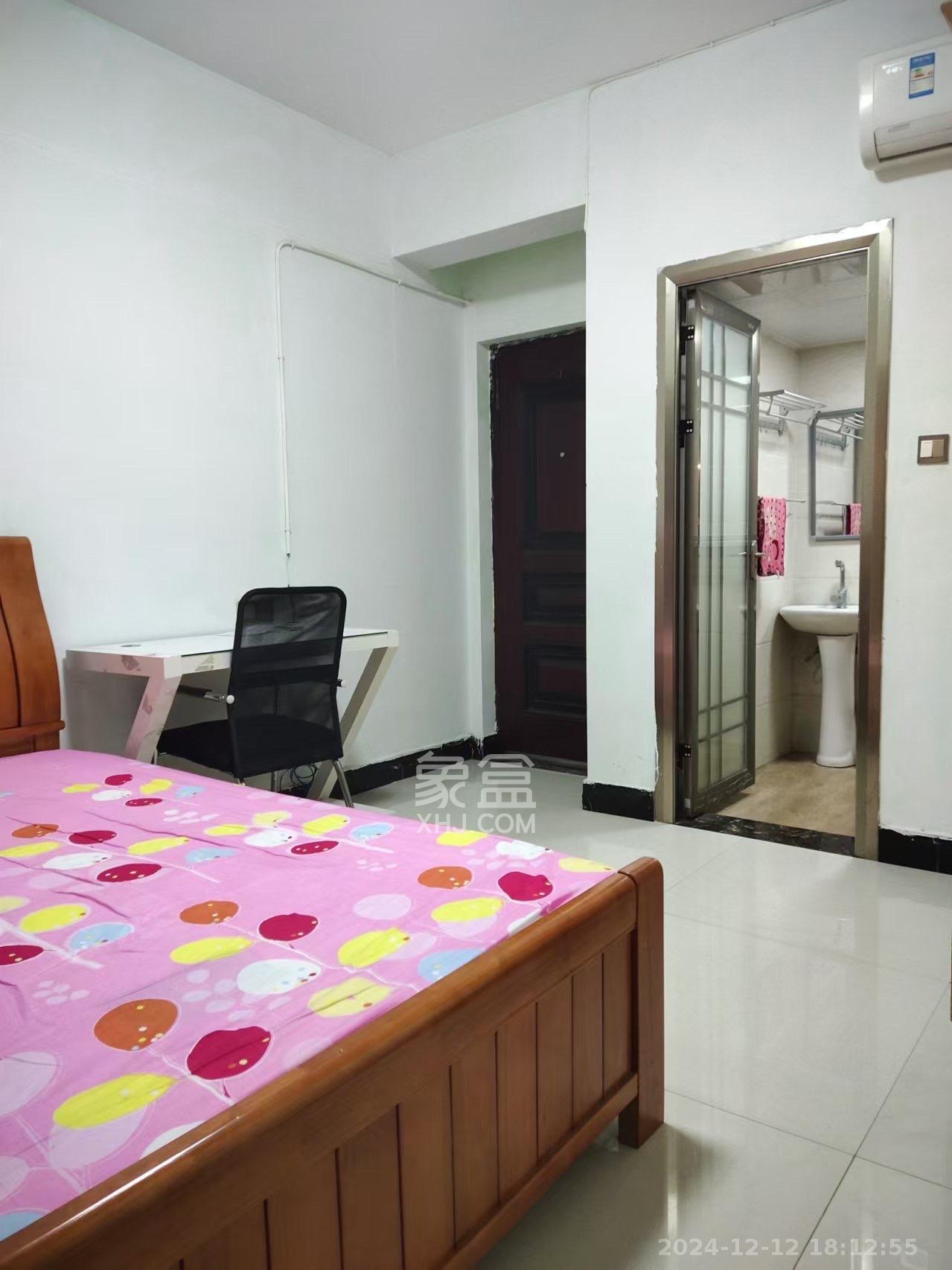 白沙世纪佳园  4室2厅4卫    900.0元/月 白沙世纪佳园  4室2厅4卫    900.0元/月室内图