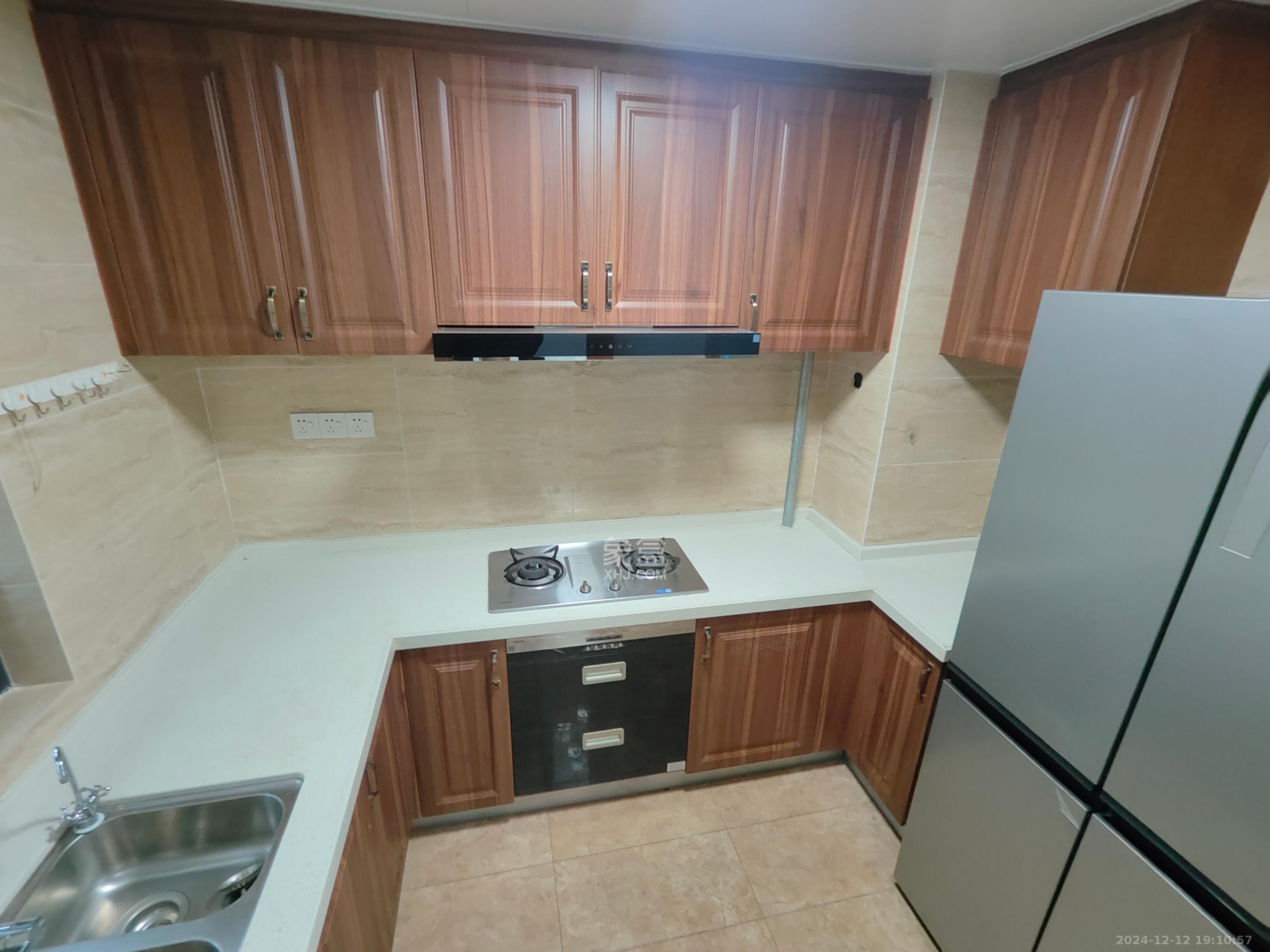 万润滨江天著 4室2厅2卫 2700.0元/月 万润滨江天著 4室2厅2卫 2700.0元/月室内图