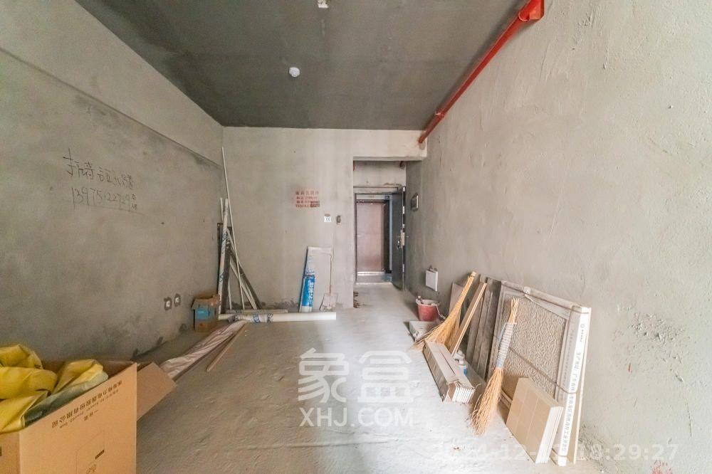 国泰九龙湾  1室1厅1卫    700.0元/月 国泰九龙湾  1室1厅1卫    700.0元/月