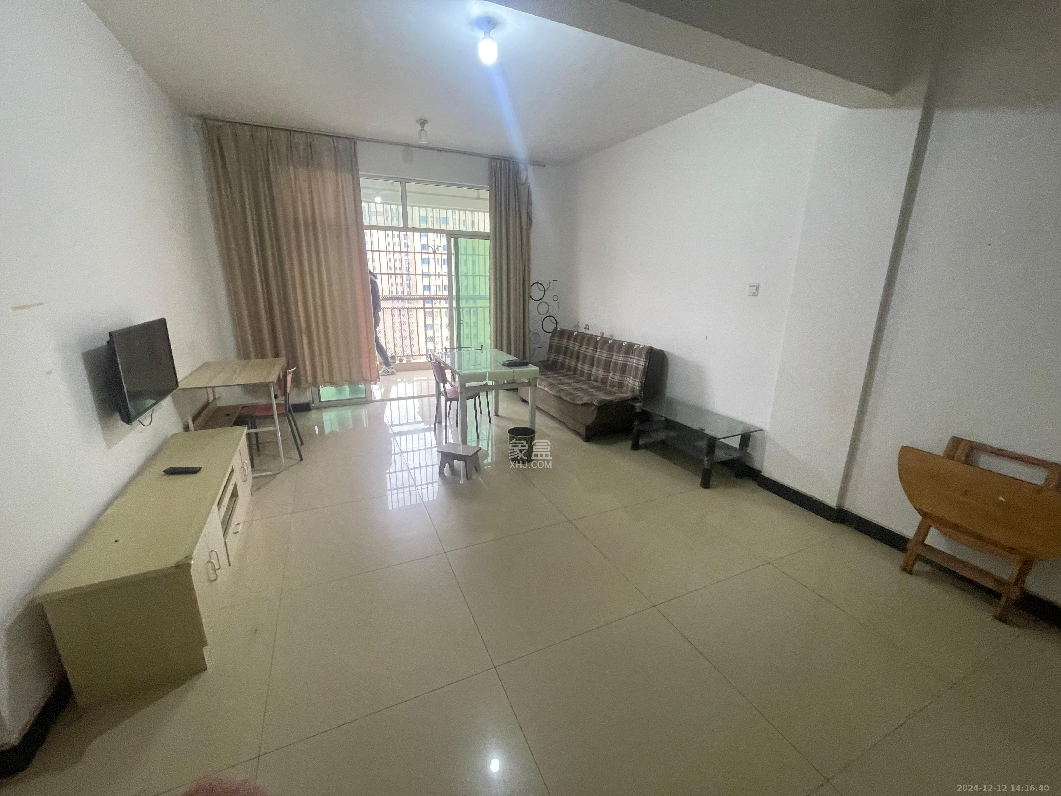 洞井二小区  1室0厅0卫    1500.0元/月 洞井二小区  1室0厅0卫    1500.0元/月室内图