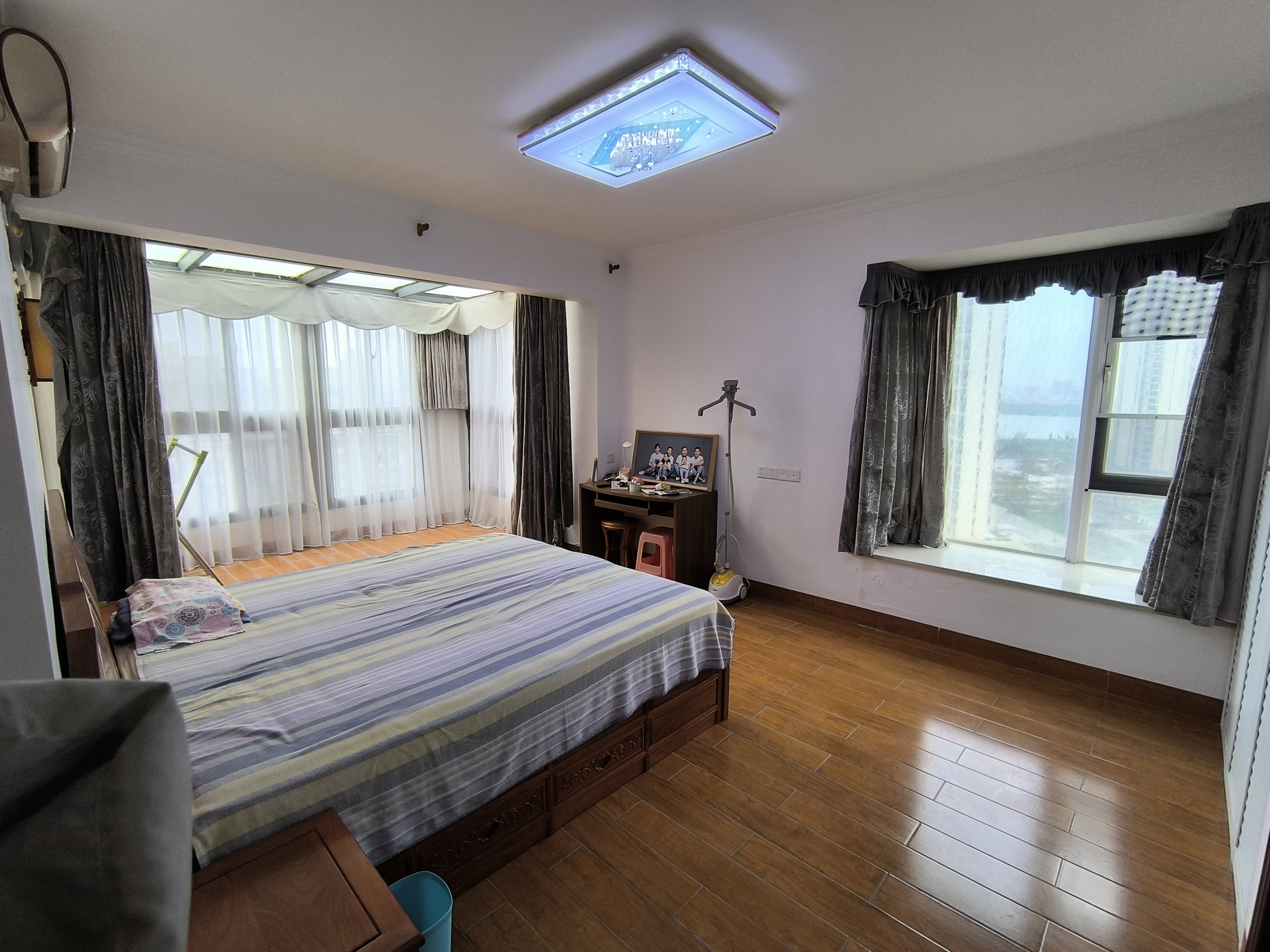 九鼎水郡  3室2厅2卫    3200.0元/月 九鼎水郡  3室2厅2卫    3200.0元/月室内图