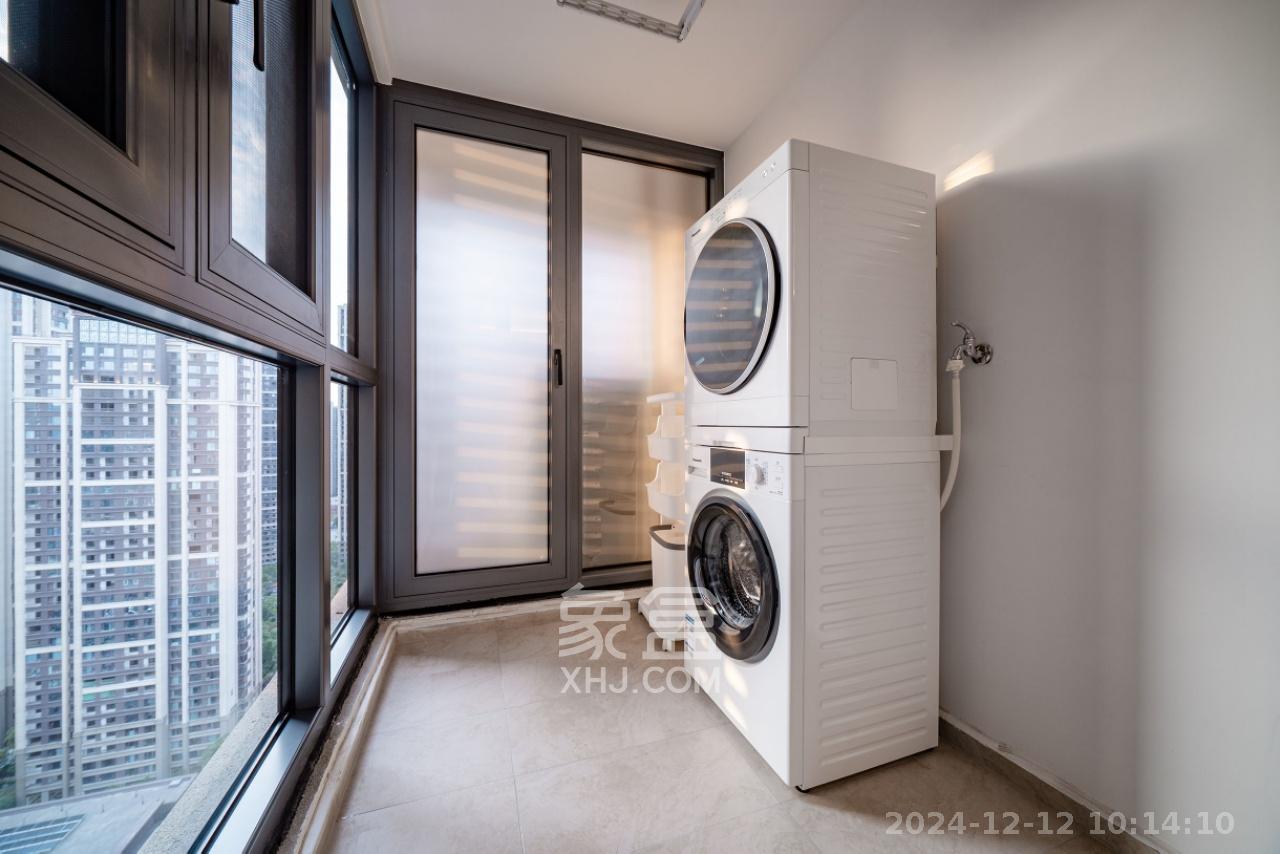 梅溪华府(新城金茂梦想华府) 4室2厅3卫 11000.0元/月 梅溪华府(新城金茂梦想华府) 4室2厅3卫 11000.0元/月室内图