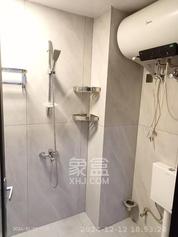 万润时光里  1室1厅1卫   2000.00元/月室内图