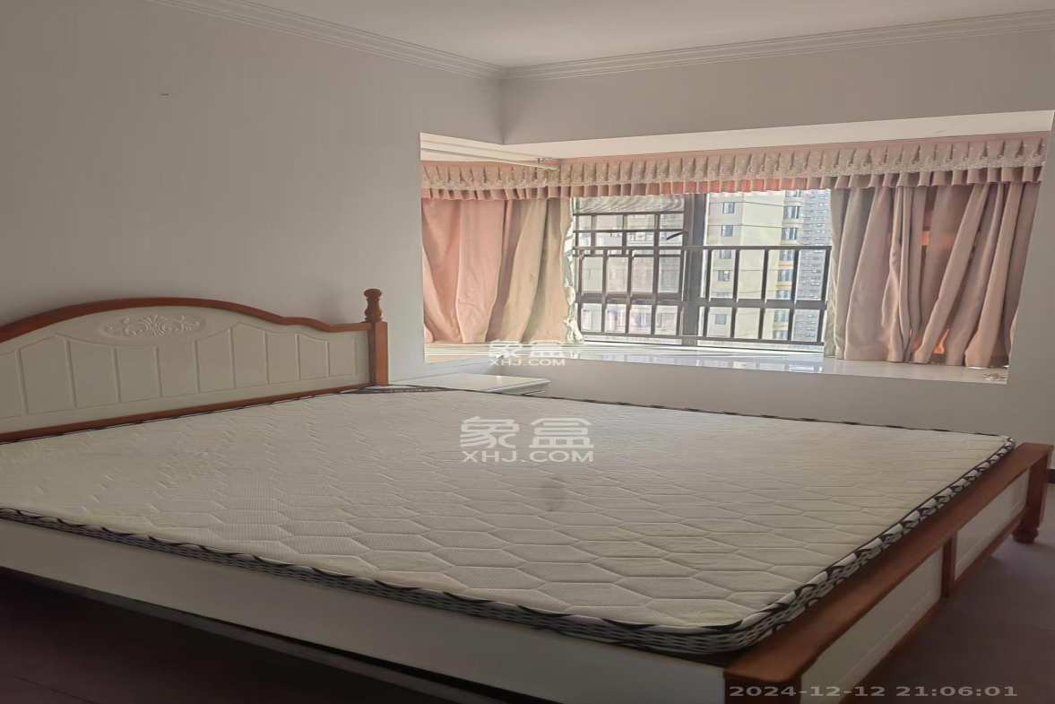 三润城(三润星城) 3室2厅3卫 1800.0元/月 三润城(三润星城) 3室2厅3卫 1800.0元/月室内图