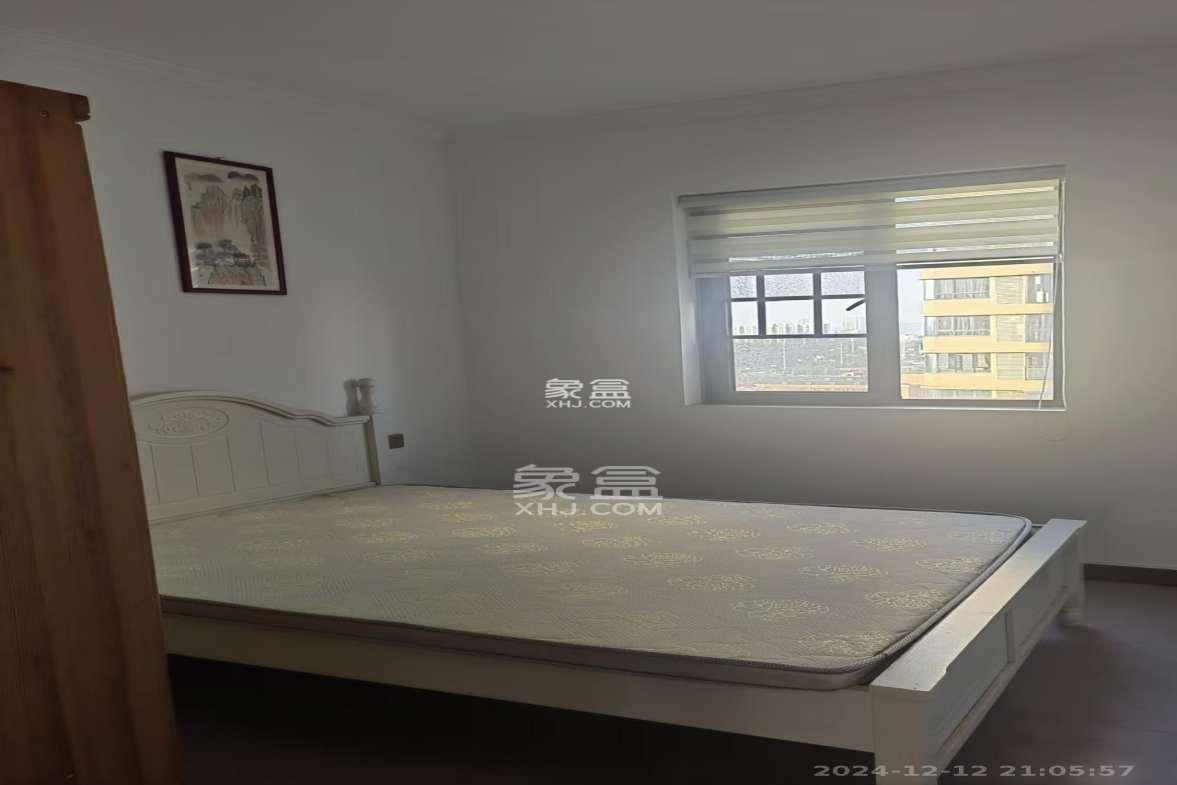 三润城(三润星城) 3室2厅3卫 1800.0元/月 三润城(三润星城) 3室2厅3卫 1800.0元/月室内图