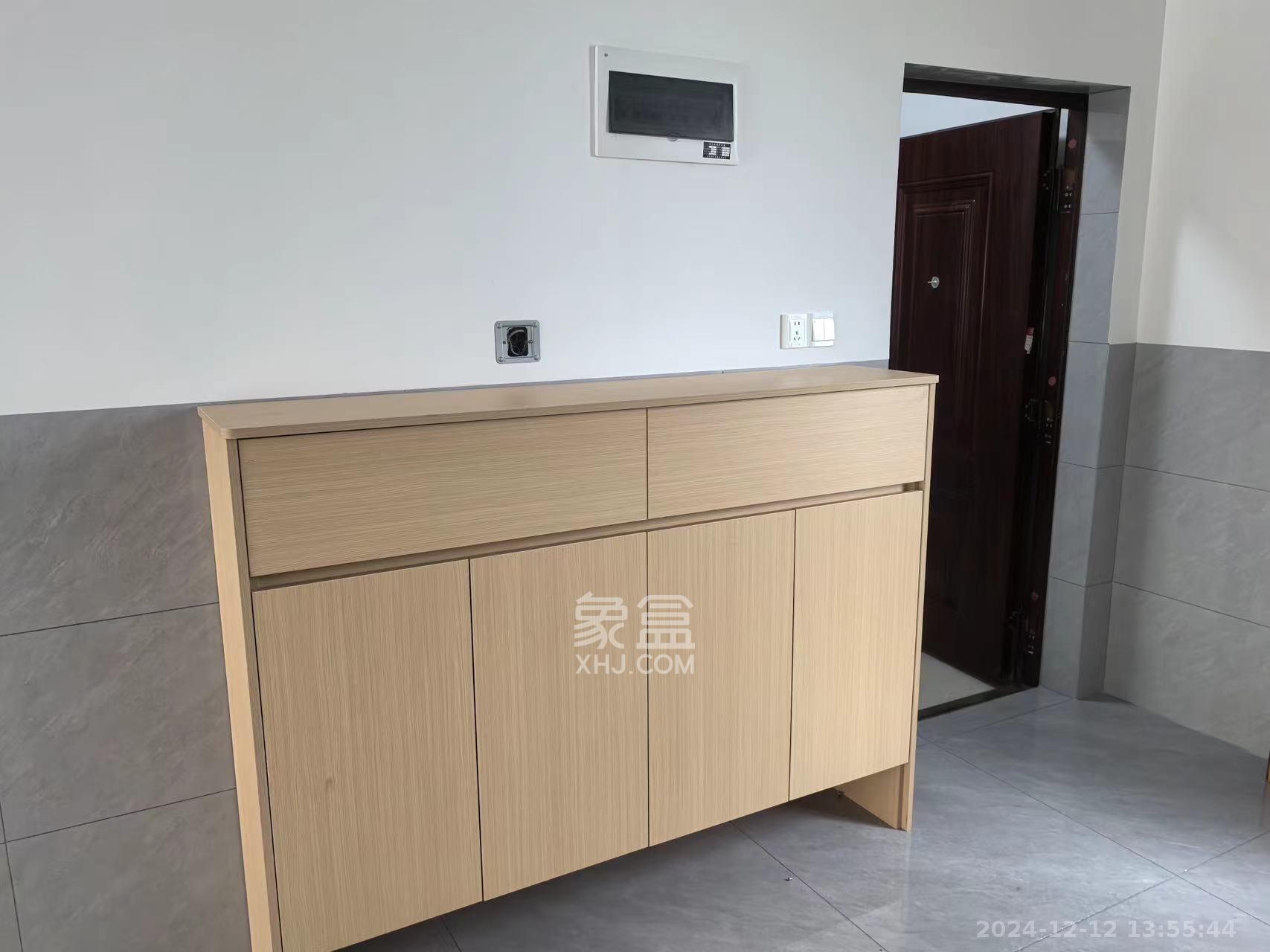 三益家园 3室2厅2卫 1800.0元/月 三益家园 3室2厅2卫 1800.0元/月室内图