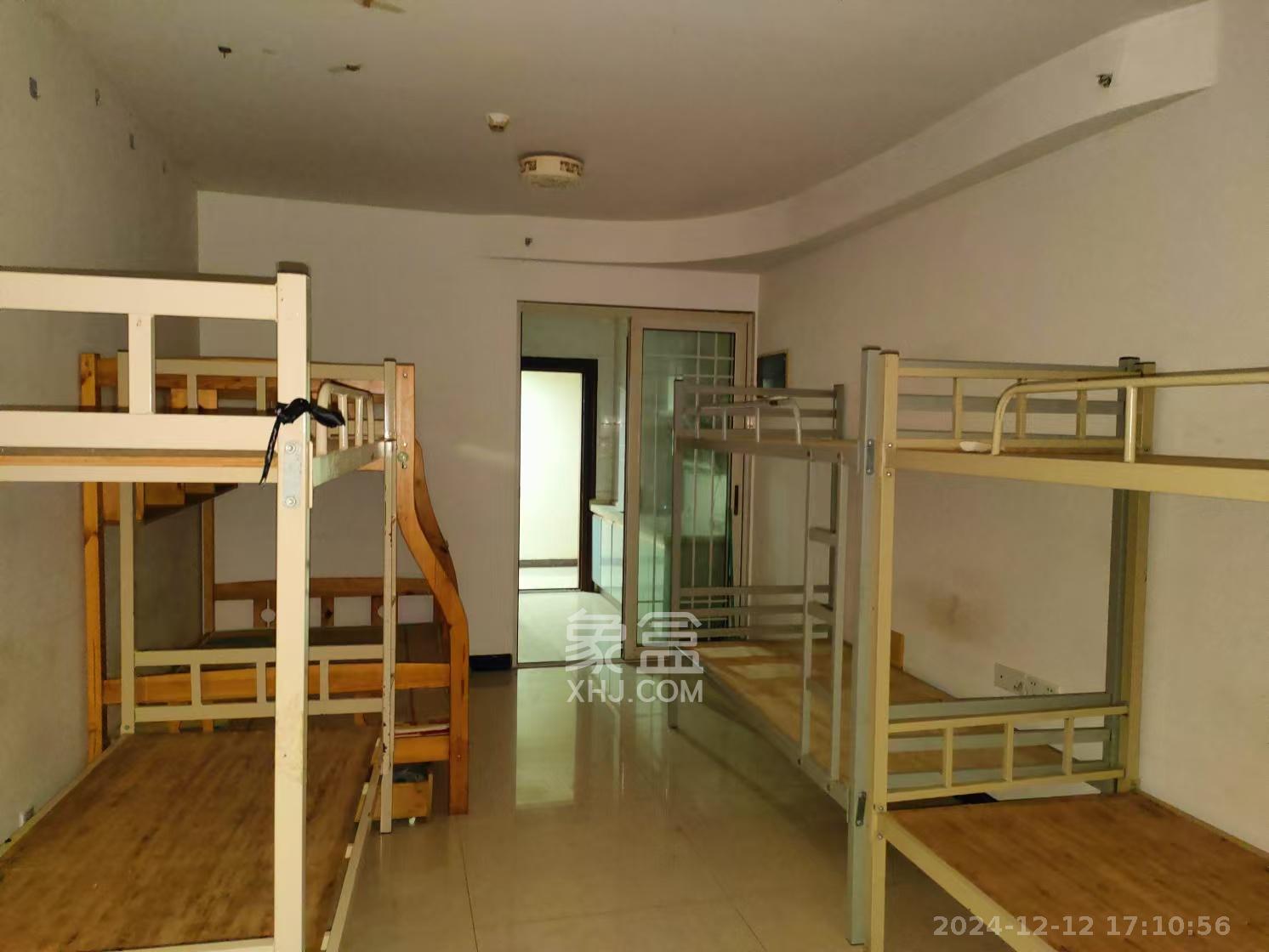 保利麓谷林语I区 1室1厅1卫 1400.0元/月 保利麓谷林语I区 1室1厅1卫 1400.0元/月室内图