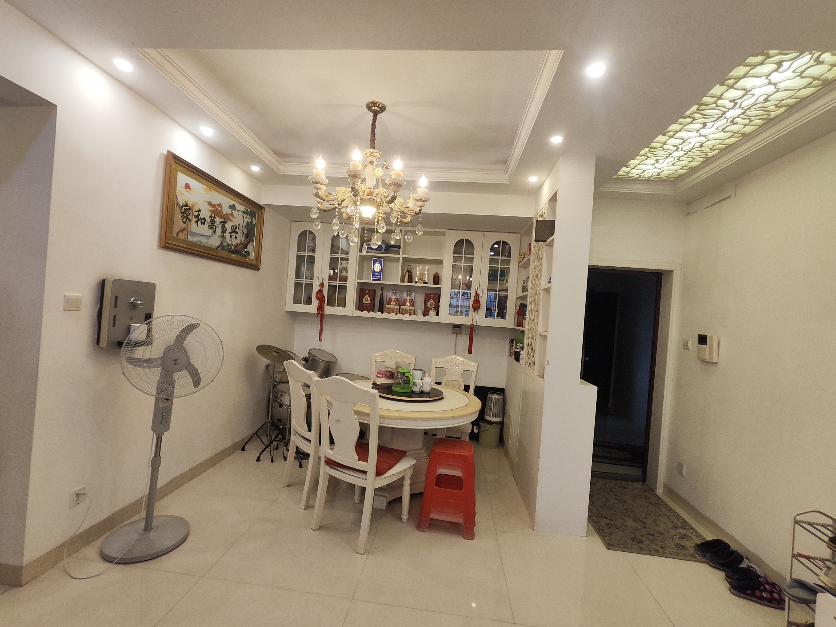 翰林苑 3室2厅2卫 85.0万 翰林苑 3室2厅2卫 85.0万客厅