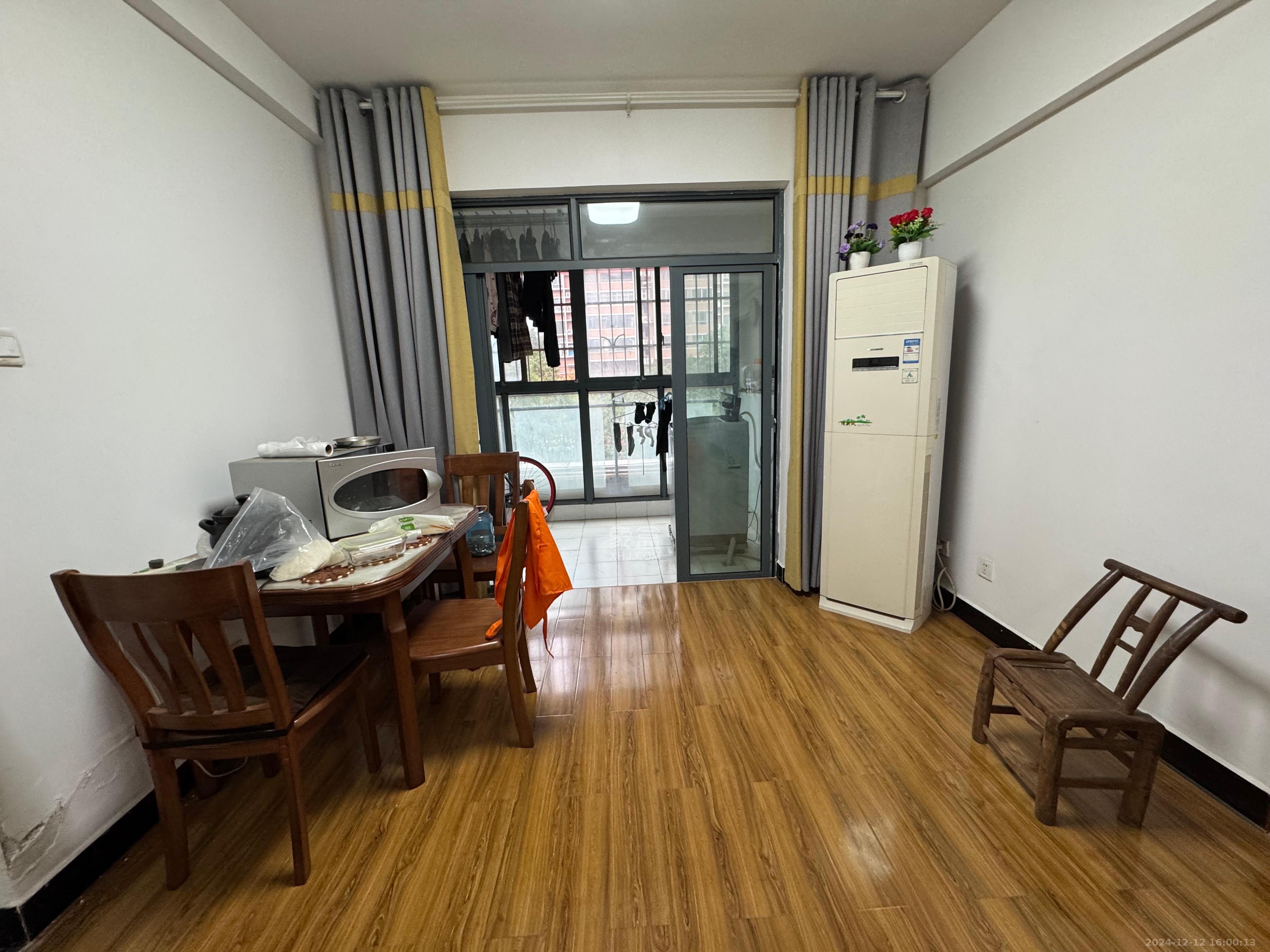 巢之恋  2室2厅1卫   1900.00元/月室内图