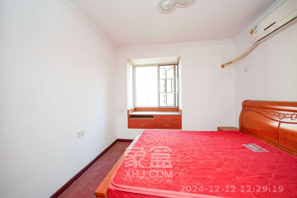 丽发新城  1室1厅1卫    1800.0元/月户型图