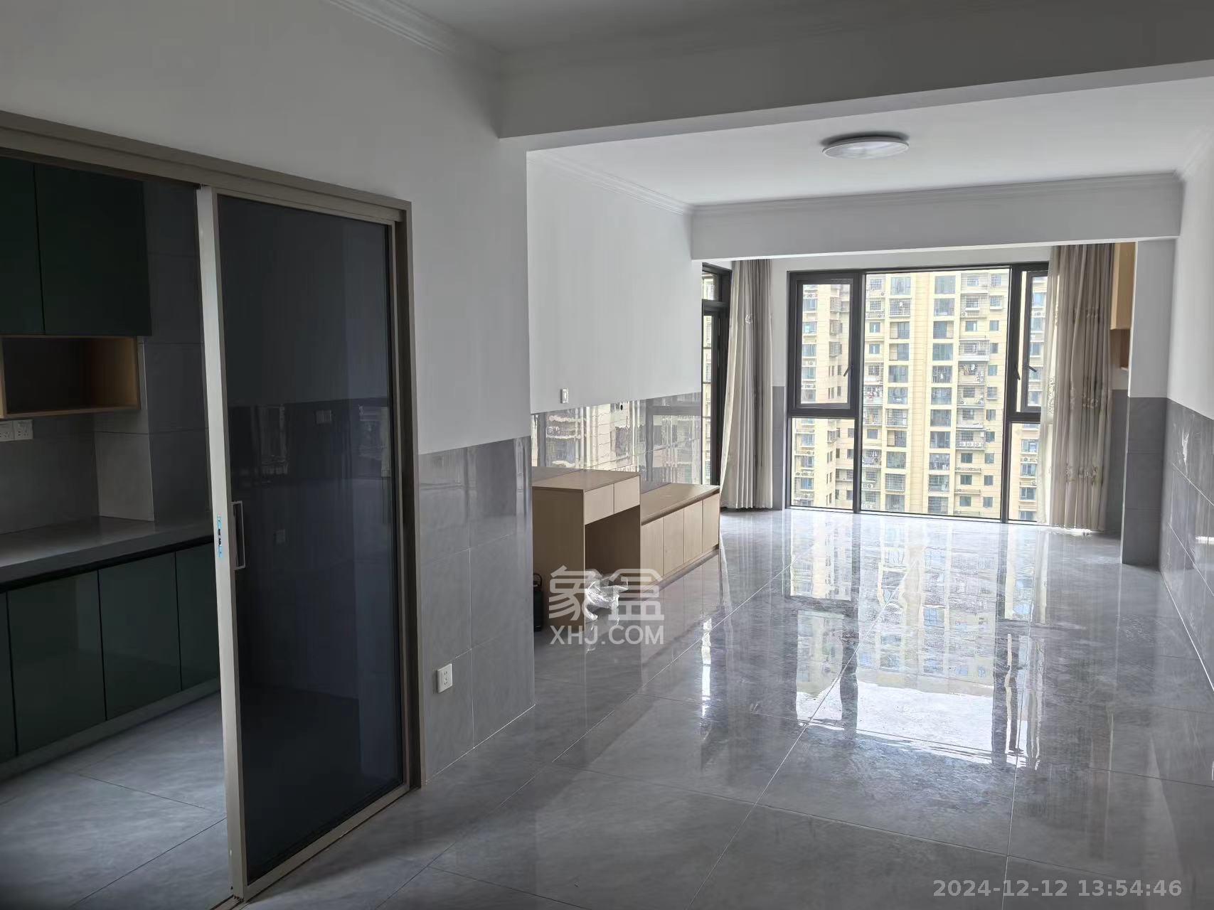 三益家园 3室2厅1卫 1800.0元/月 三益家园 3室2厅1卫 1800.0元/月室内图