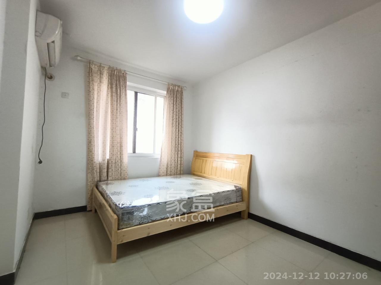 海利科院佳园  4室2厅1卫    2200.0元/月 海利科院佳园  4室2厅1卫    2200.0元/月室内图