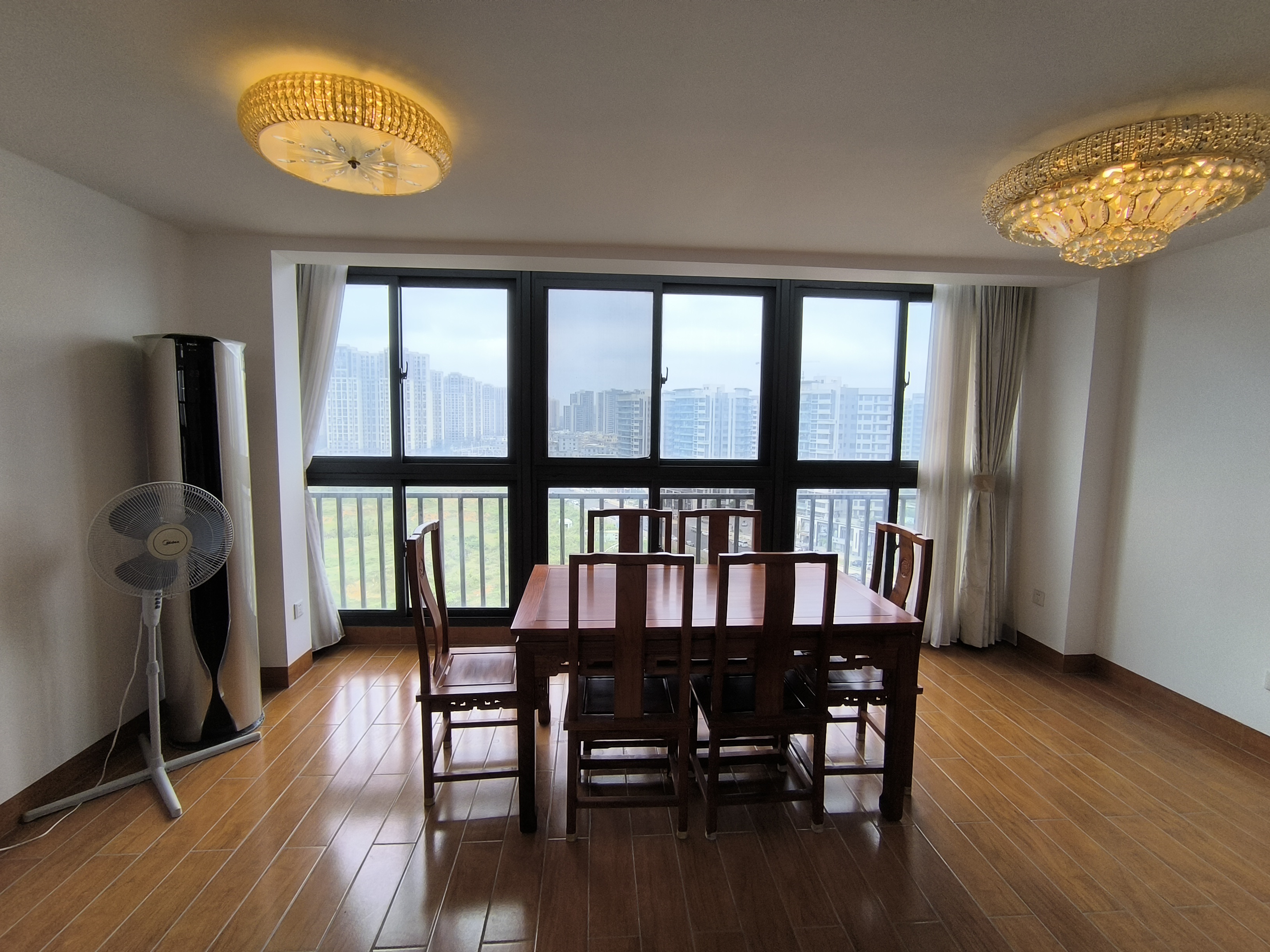 九鼎水郡  3室2厅2卫    3200.0元/月 九鼎水郡  3室2厅2卫    3200.0元/月户型图