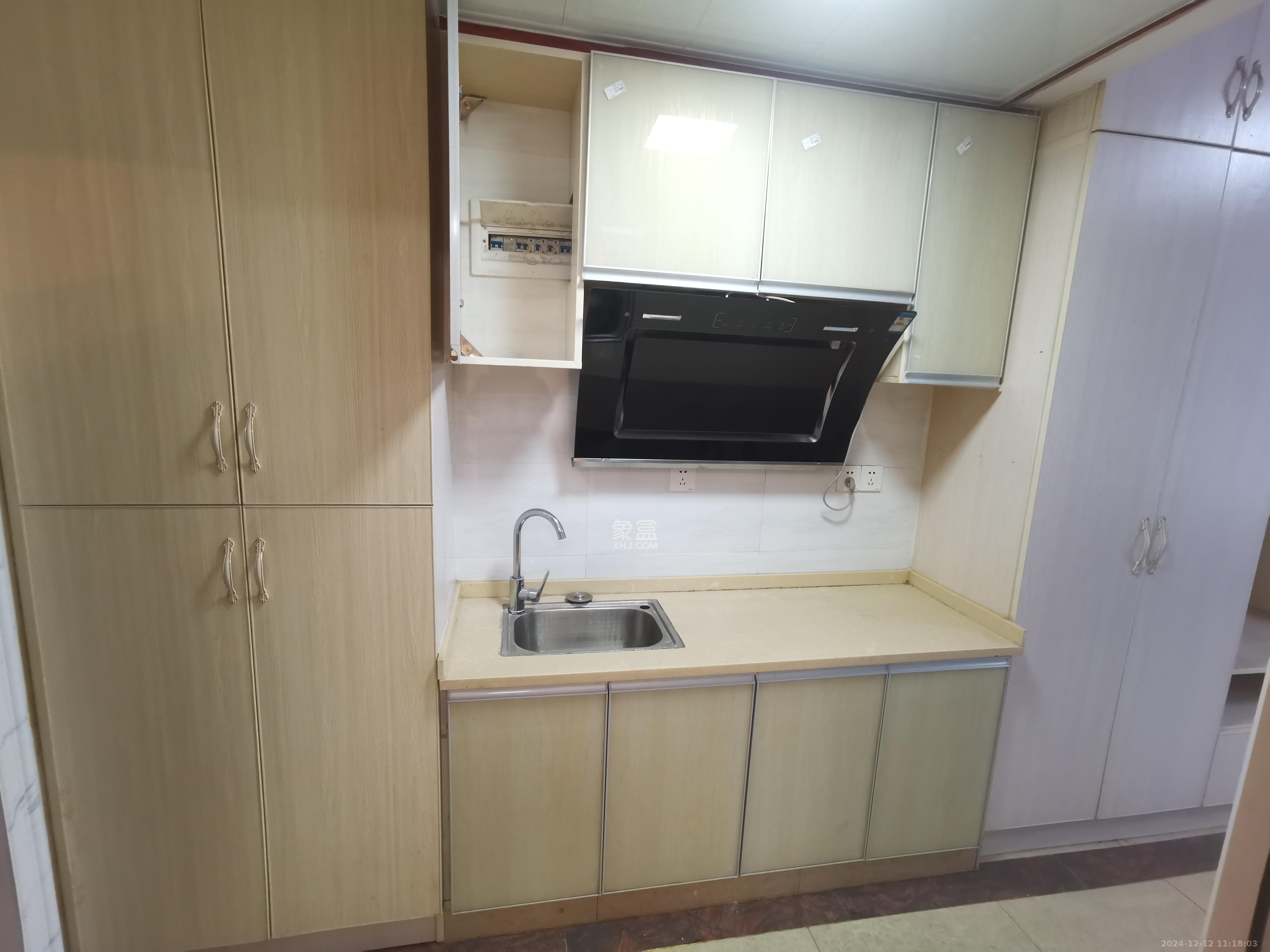 江山帝景哈佛  1室1厅1卫    1300.0元/月户型图